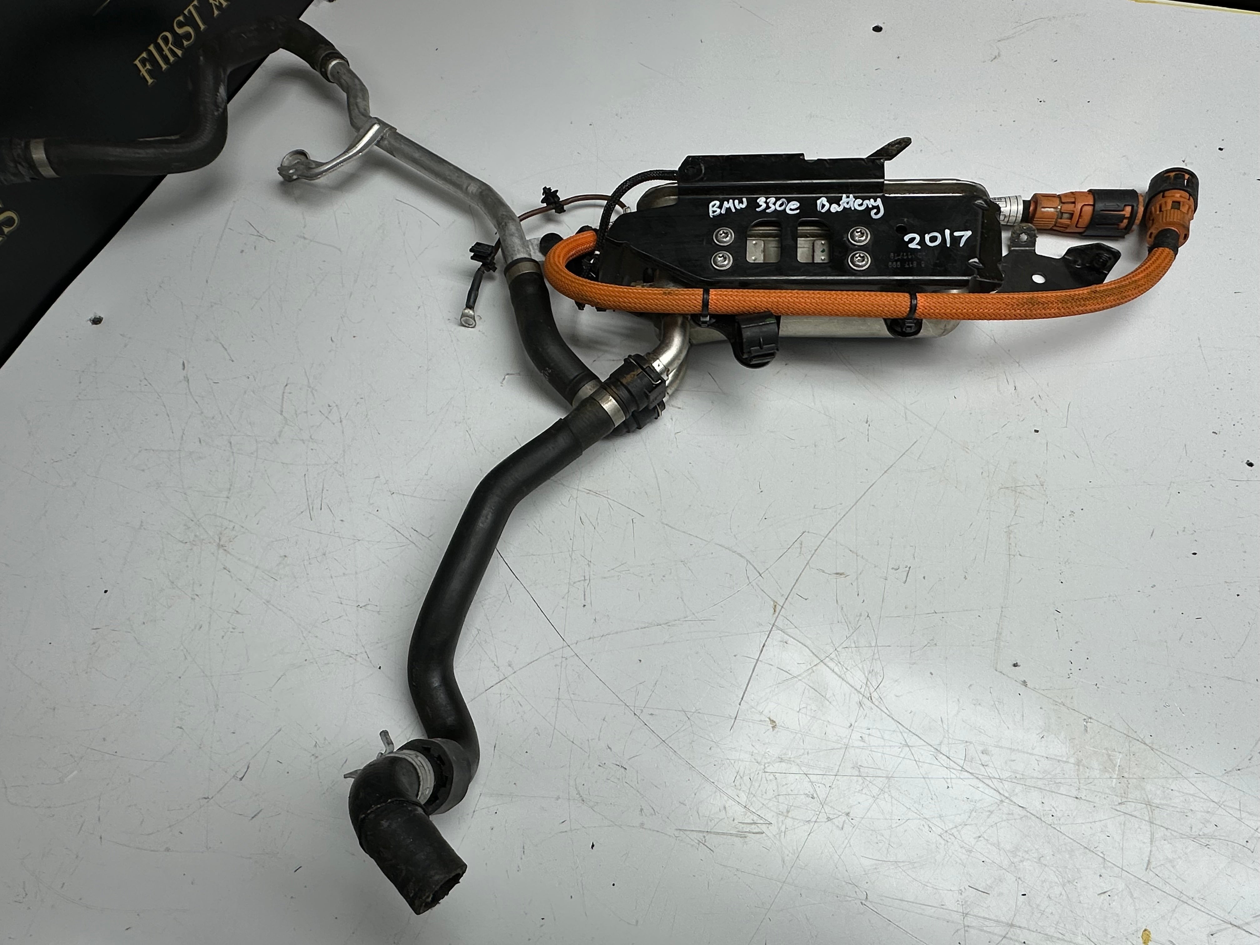 BMW 3 Series G20 G21 Hybrid Battery Auxiliary Heater Coolant (9873688-01)