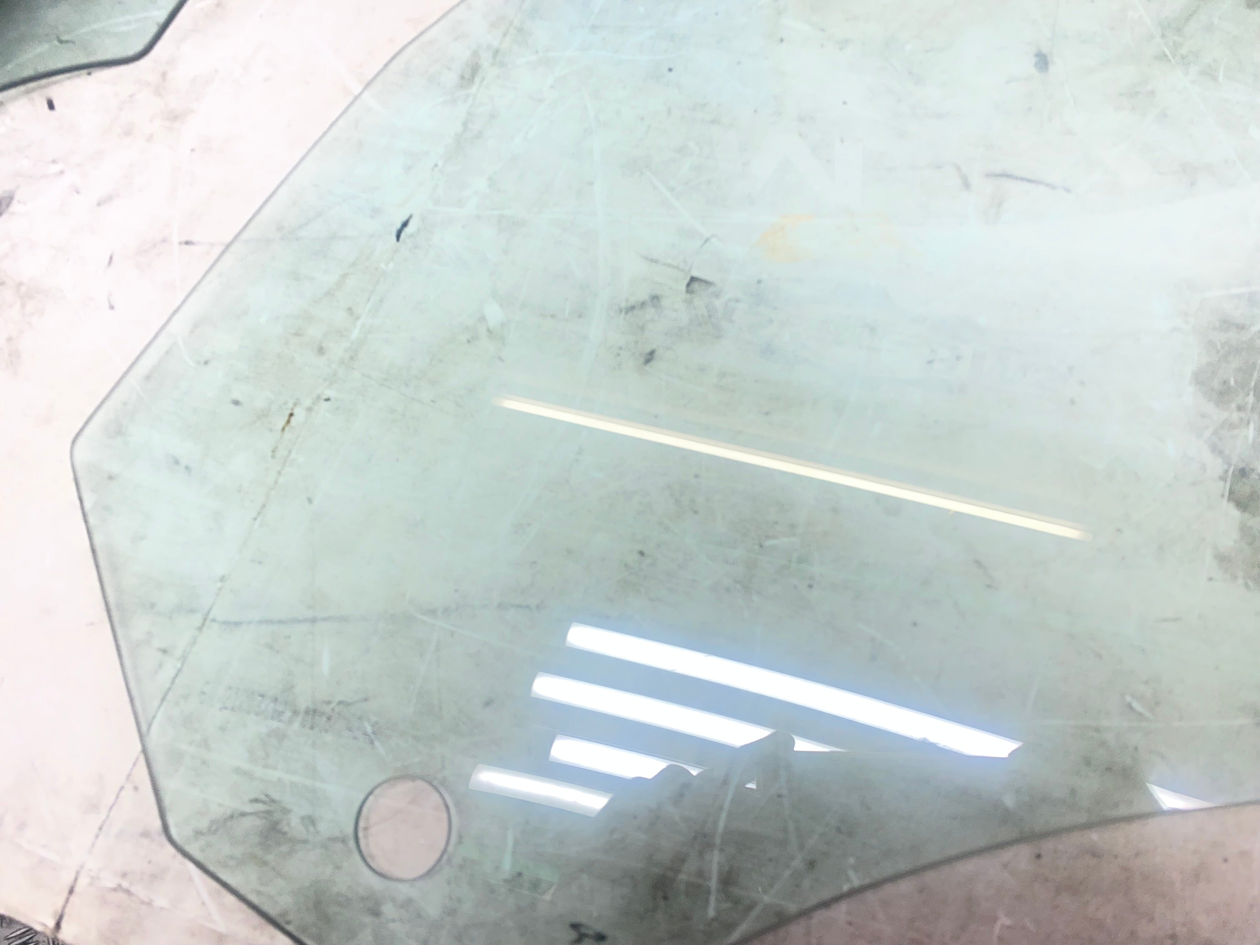 BMW 1 Series E88 Front Passenger Side Window Glass 2007–2013