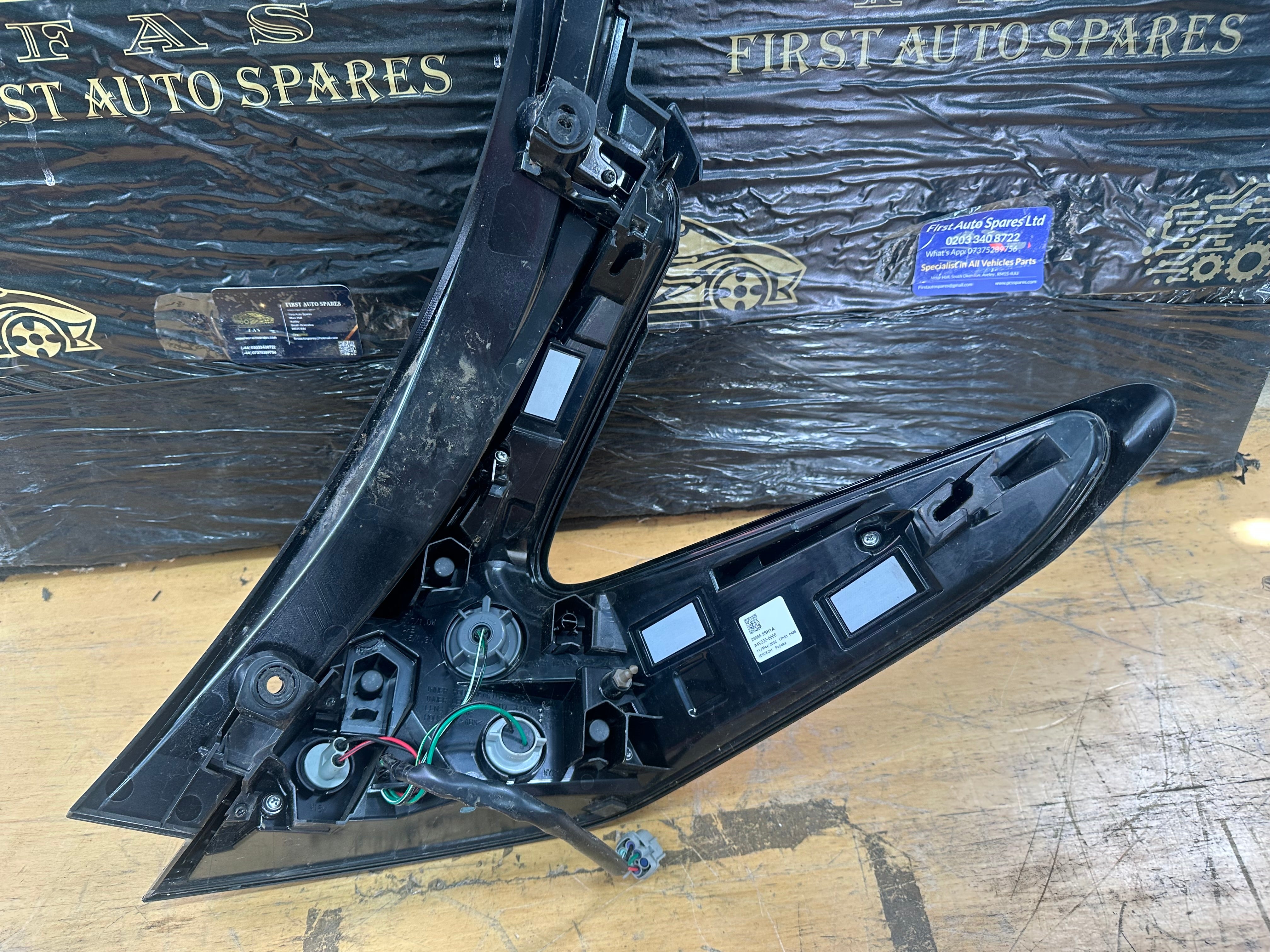 Nissan Leaf ZE1 2017–2024 Passenger Left Rear Tail Light LH (26555-5SH1A)