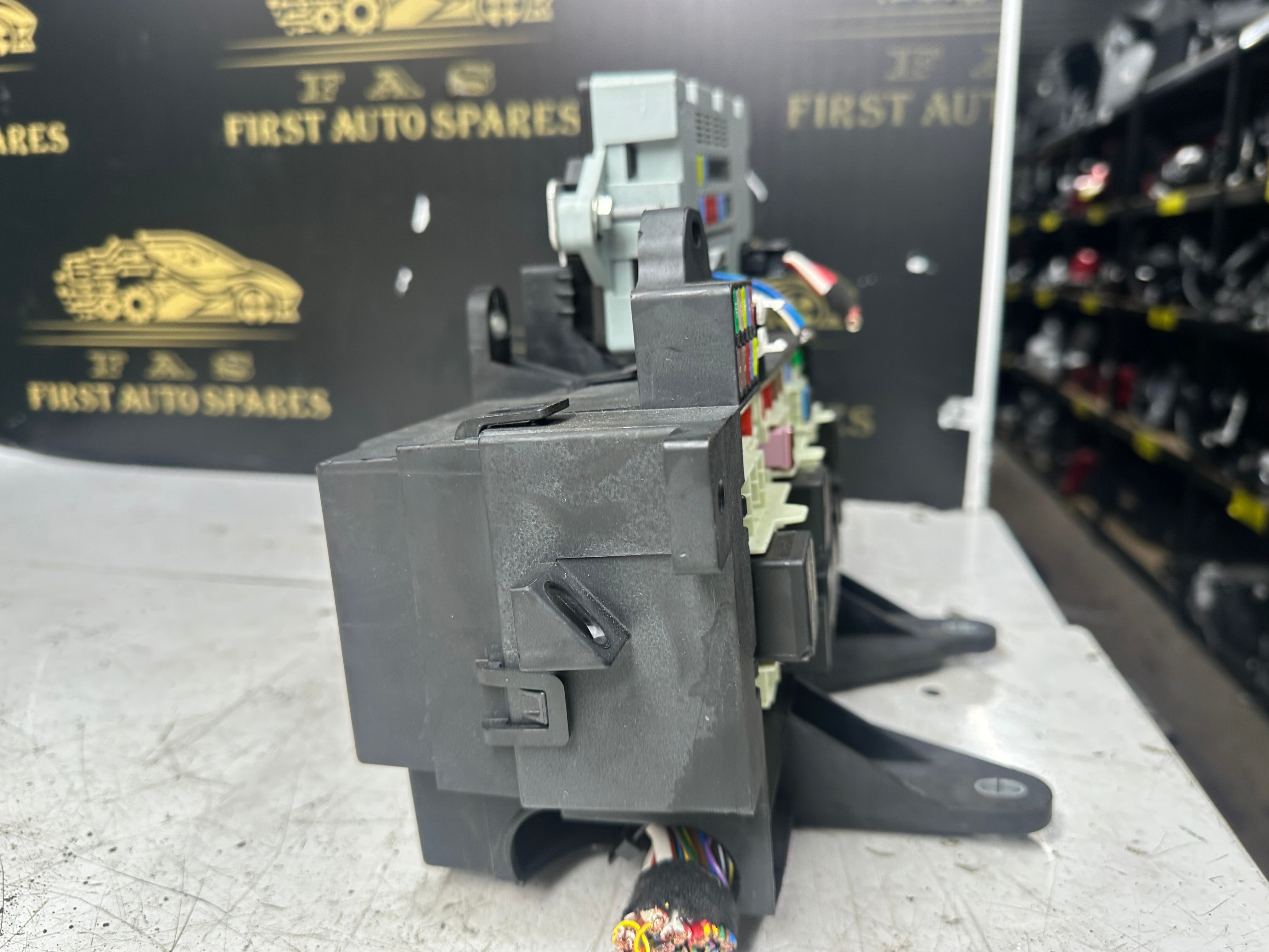 Jaguar XF X260 2.0 Petrol 2018 CCM Fuse Box (GX73-14A067-DB)