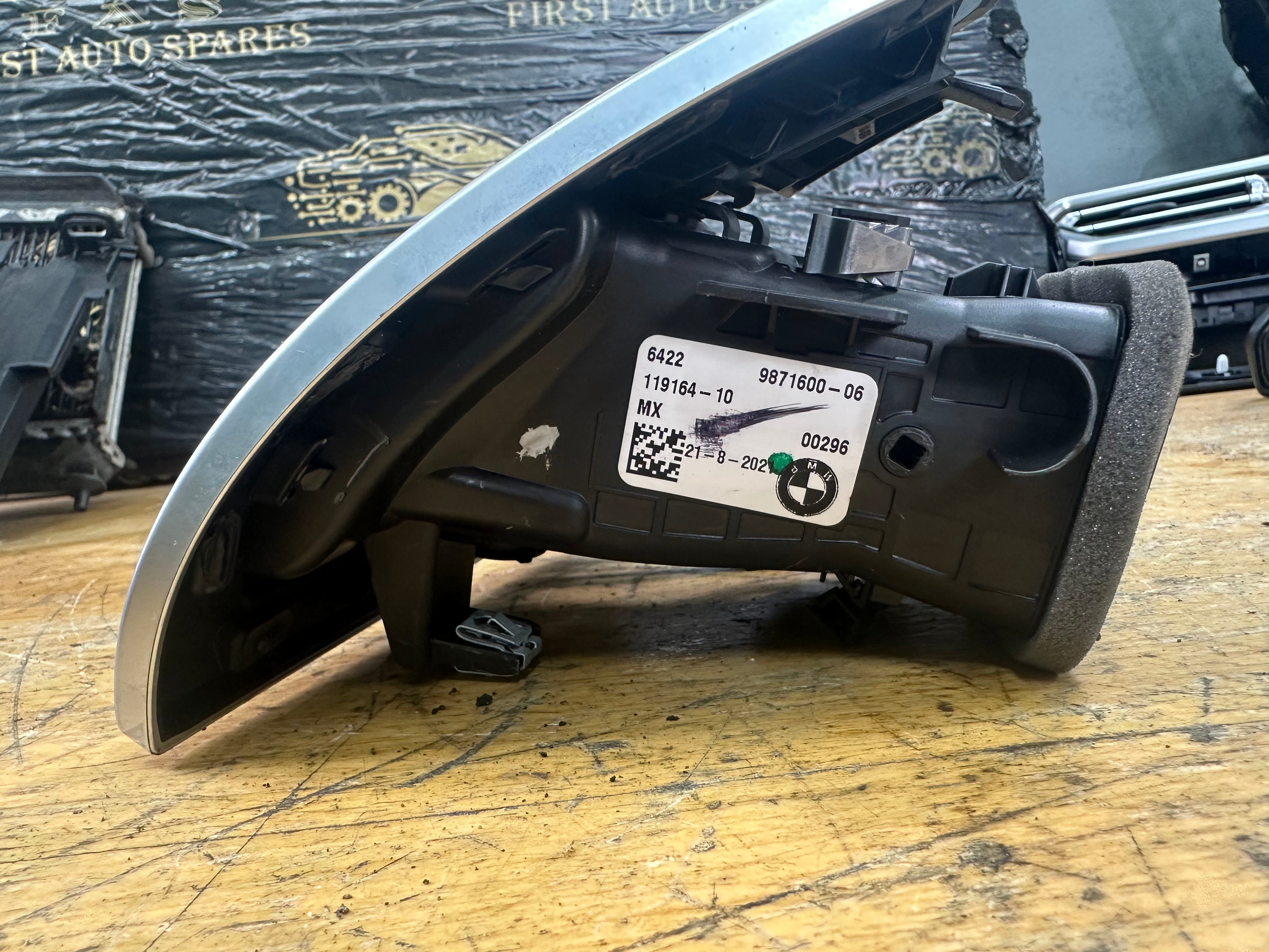 BMW G01 G02 G08 X3 X4 Driver’s Right Side Air Vent (9871600) (9871600-06)