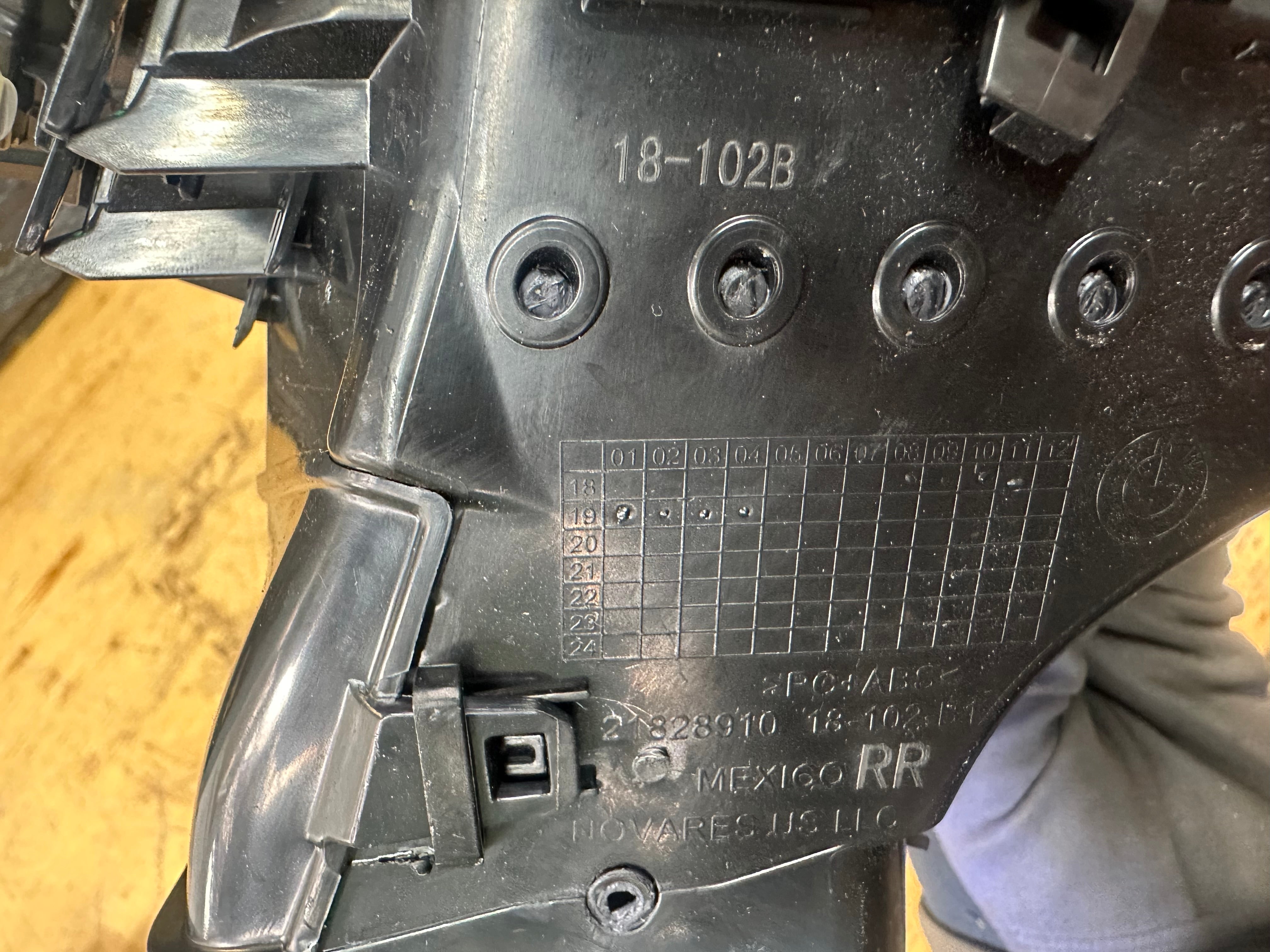 BMW X5 Series G05 2019-2023 Air Vent Right Driver Side Front (21828910) (939947112)