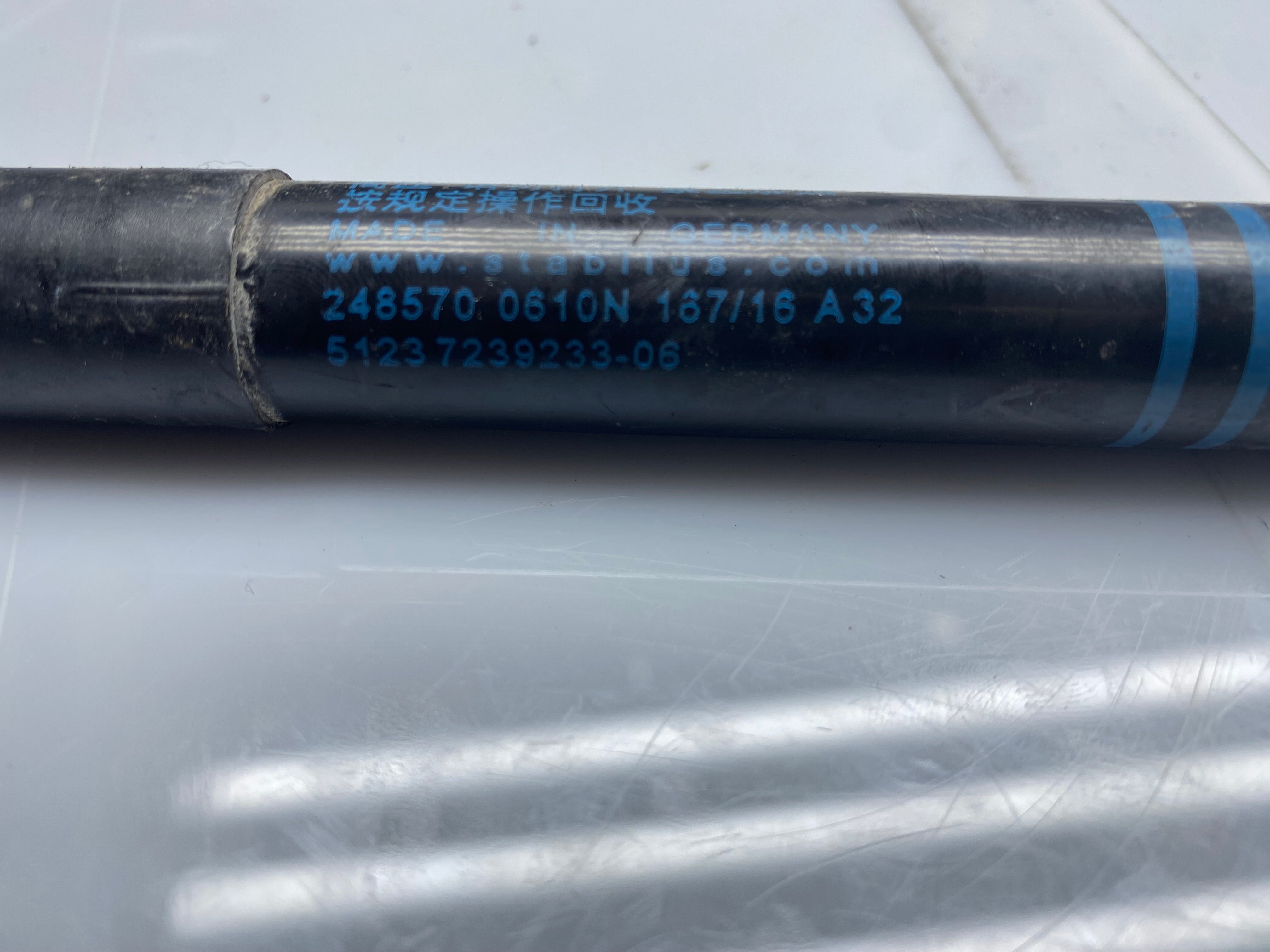 BMW 1 Series F20 / F21 Bonnet Struts Pair (51237239233-06) 2011–2019