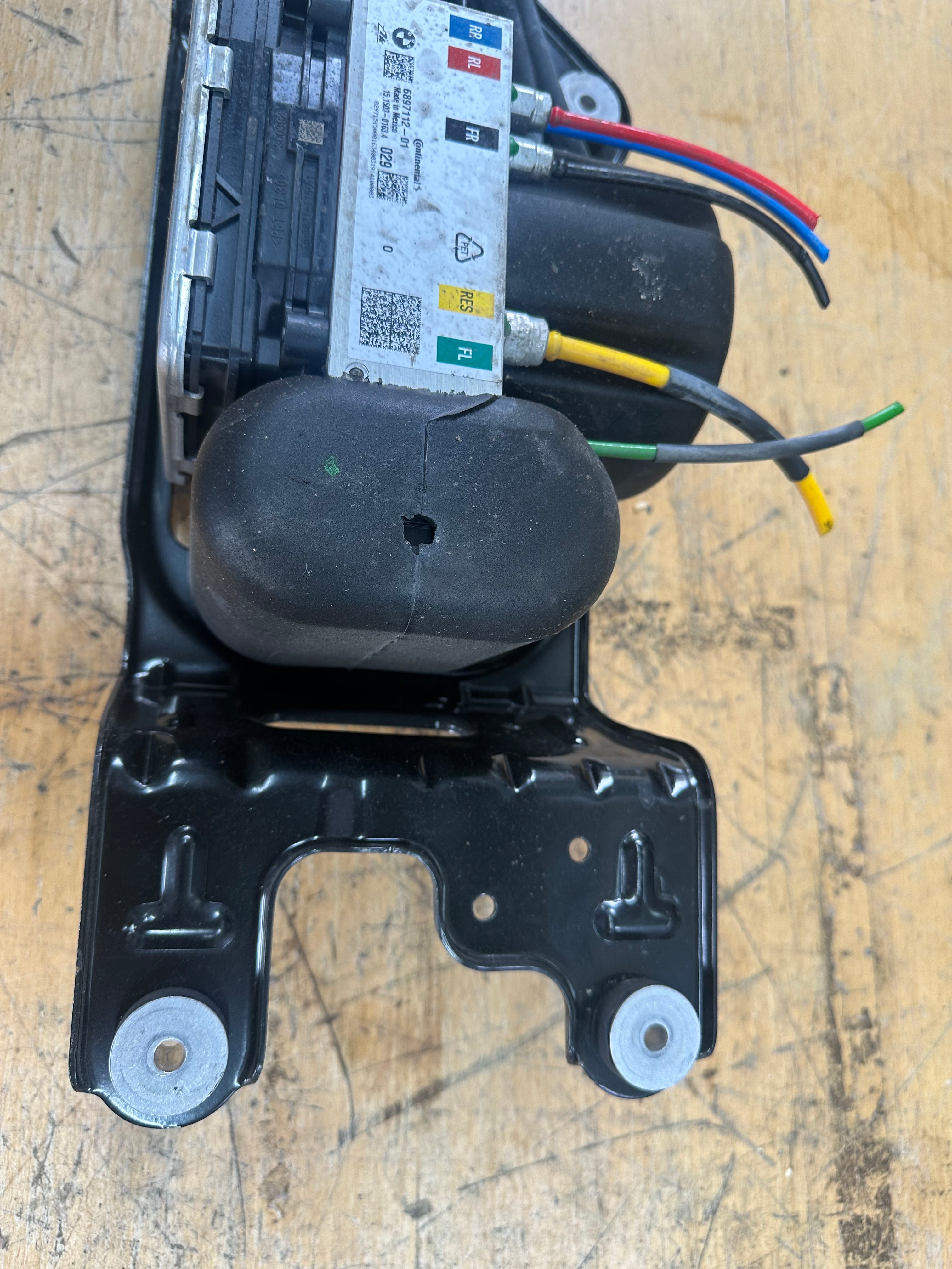 BMW X5 Series G05 2019 Air Suspension Compressor Pump Module 2ALF (6897112)