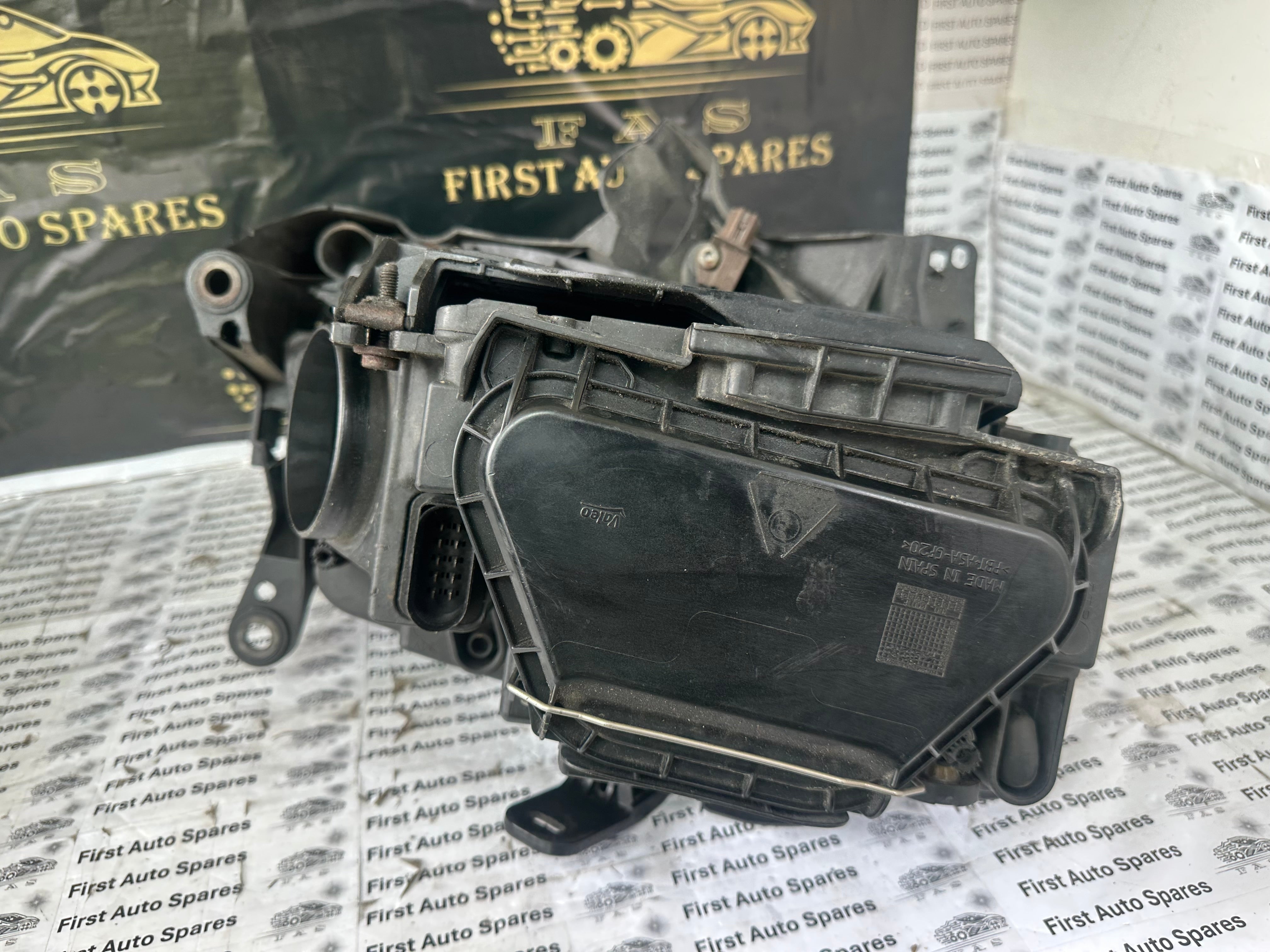 Audi A5 2010 Left Headlight with Bracket (8T0941003AB) (2001812)
