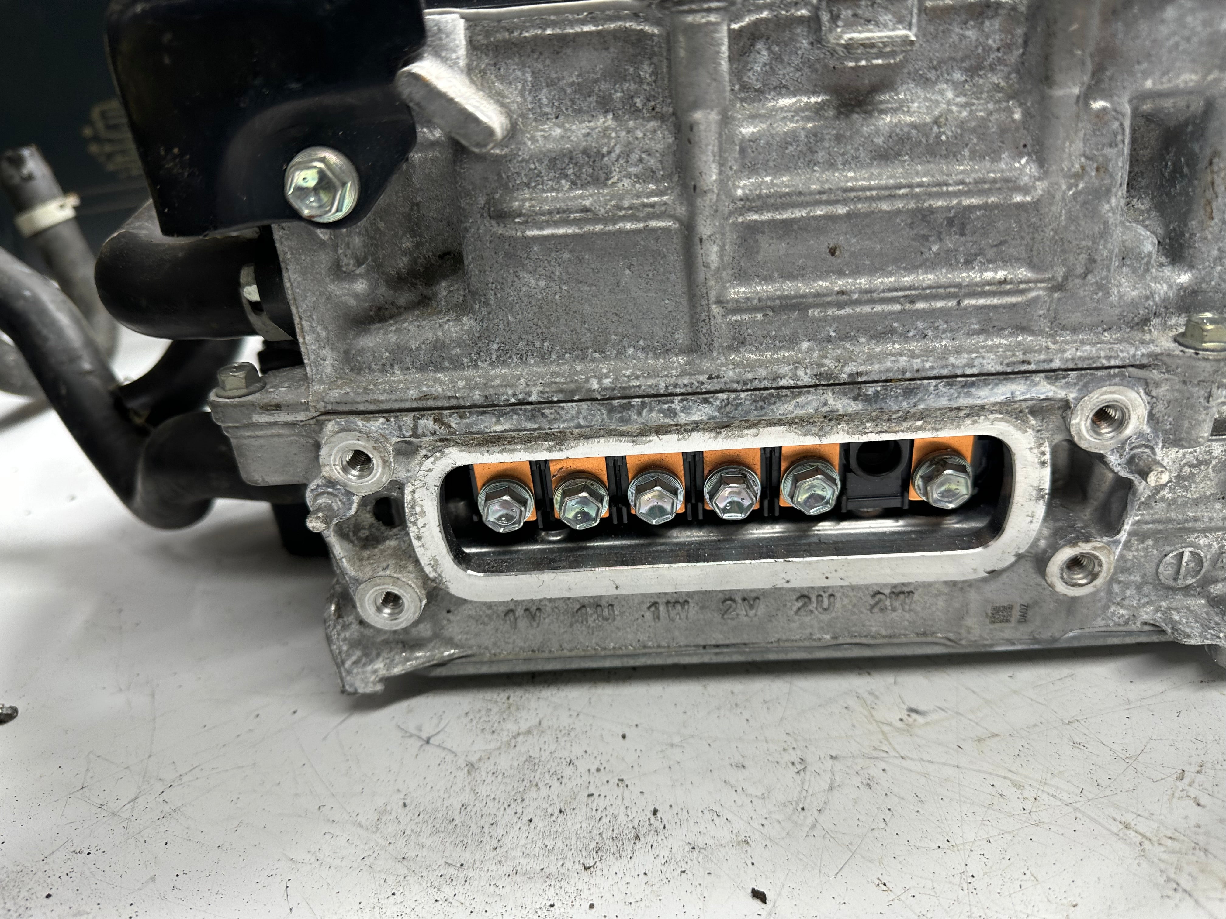 Toyota Corolla Hybrid Inverter Assy with Converter (G9200-47331) (22JTED4733122J120220)