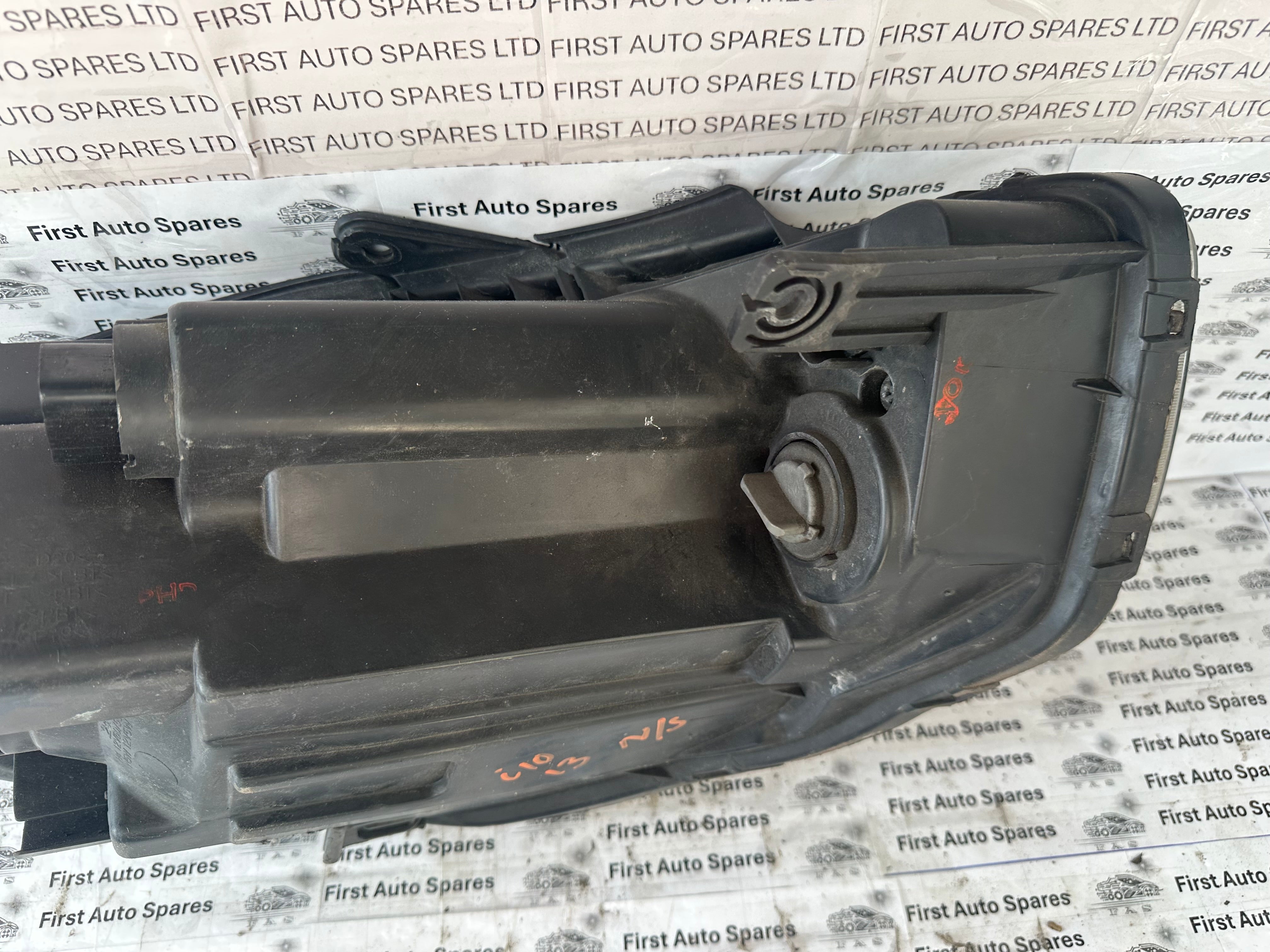 Hyundai I10 2011-2014 Left Headlight (92101-0X1)