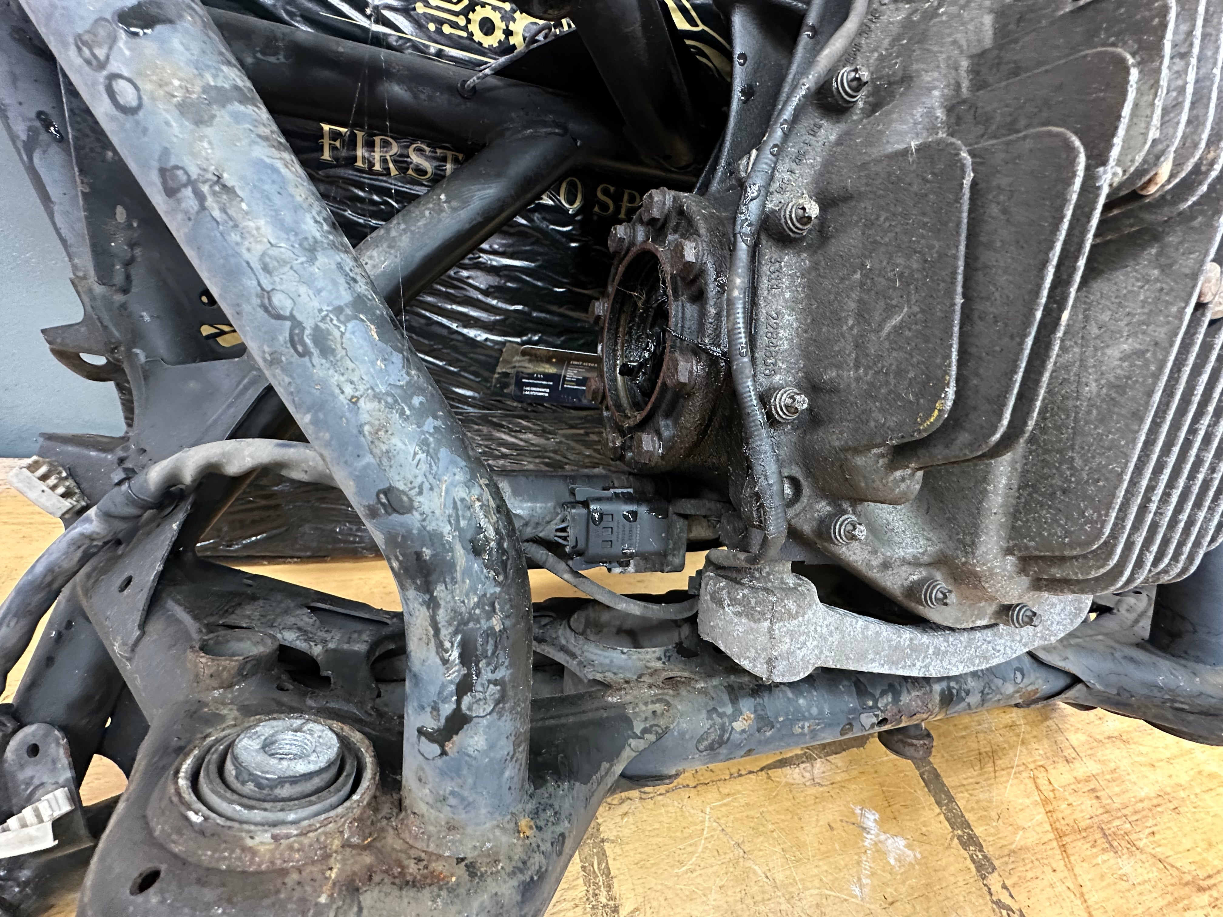 BMW M2 M3 M4 Rear Differential with Subframe Complete 3.46 Ratio LSD (8090473)