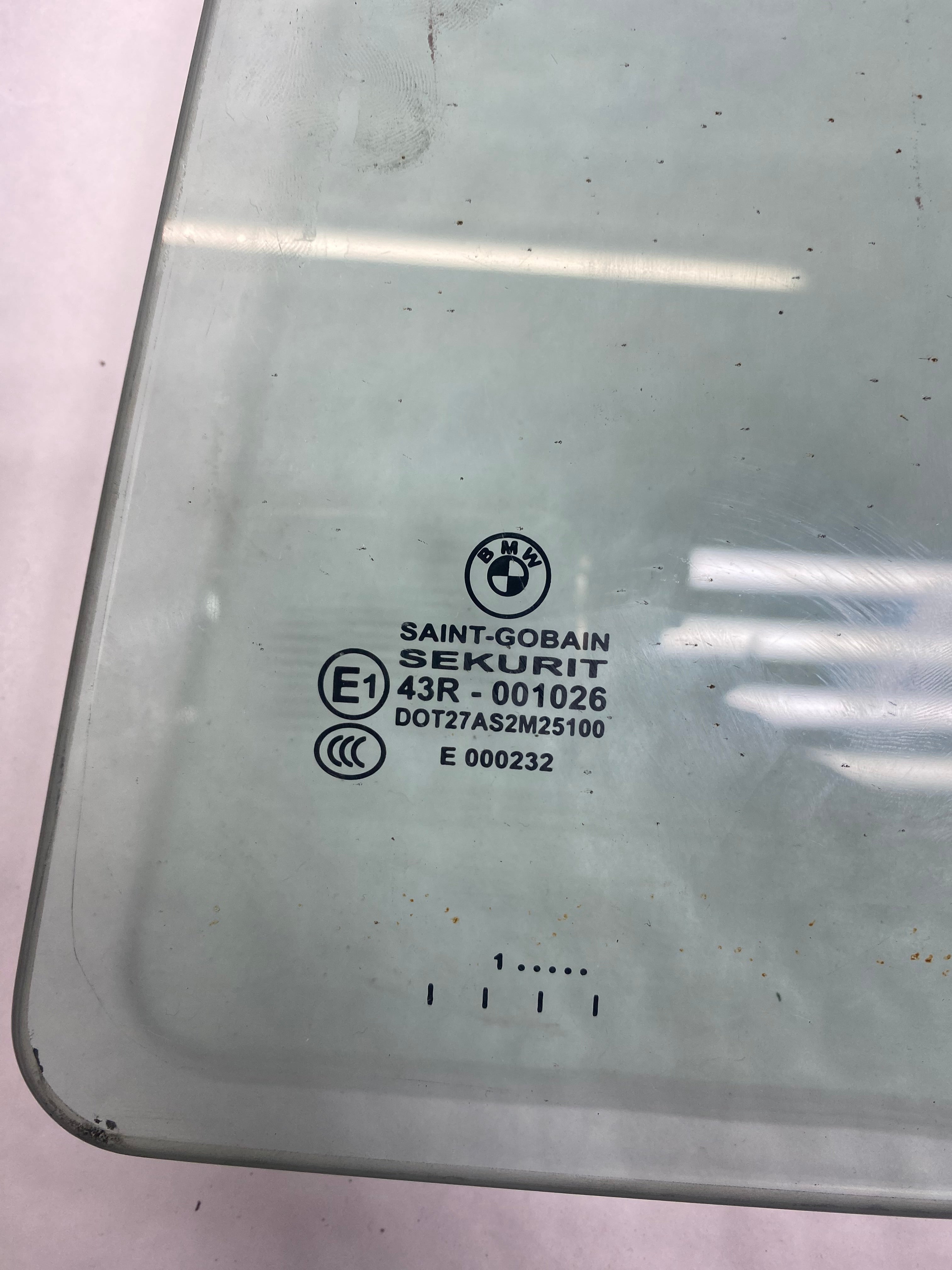 BMW 7 Series F01 Rear Passenger Side Window Glass 2008–2015