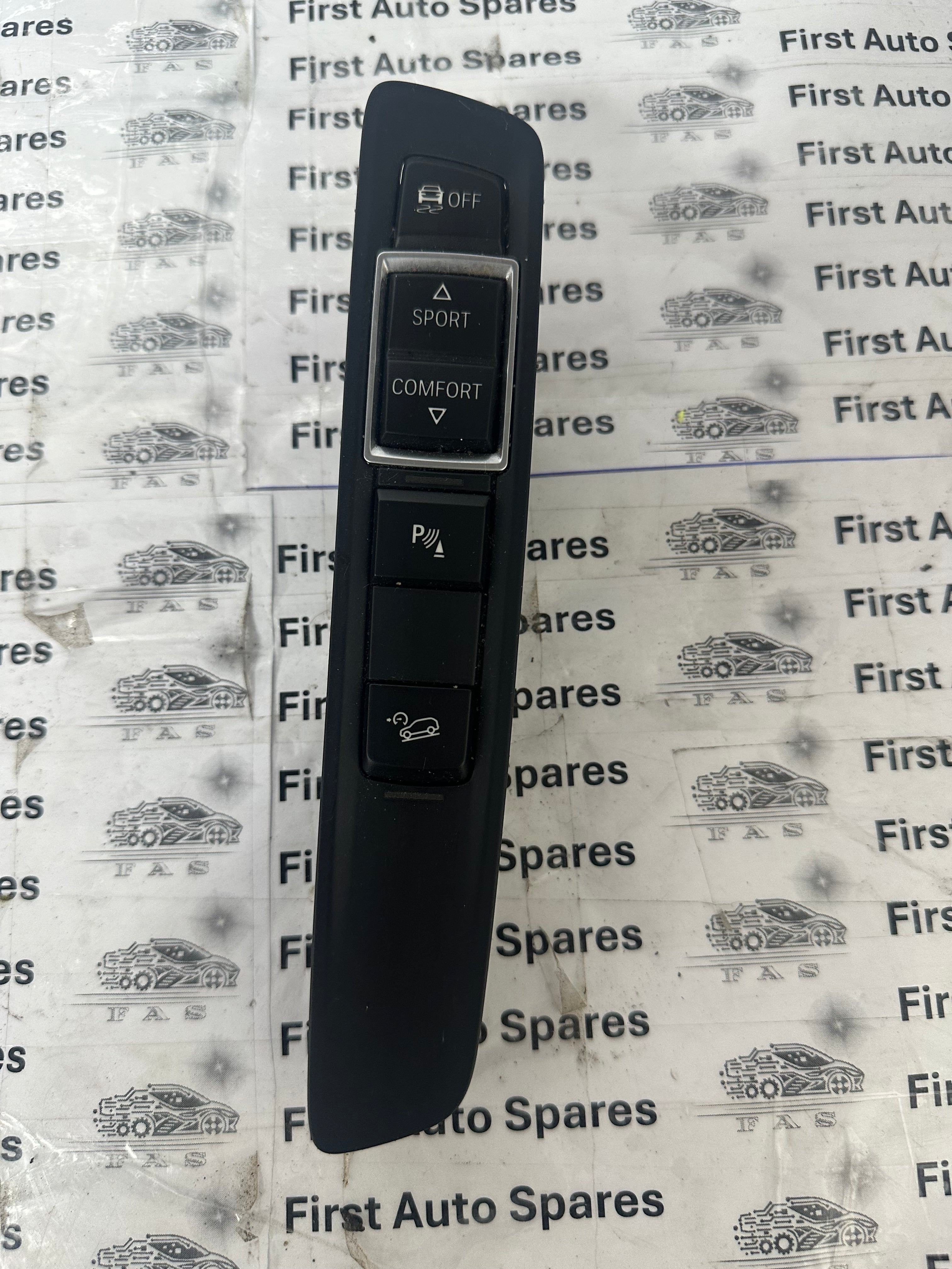 BMW X5 X6 F15 F16 Parking Brake Mode Switch (9262725-04)