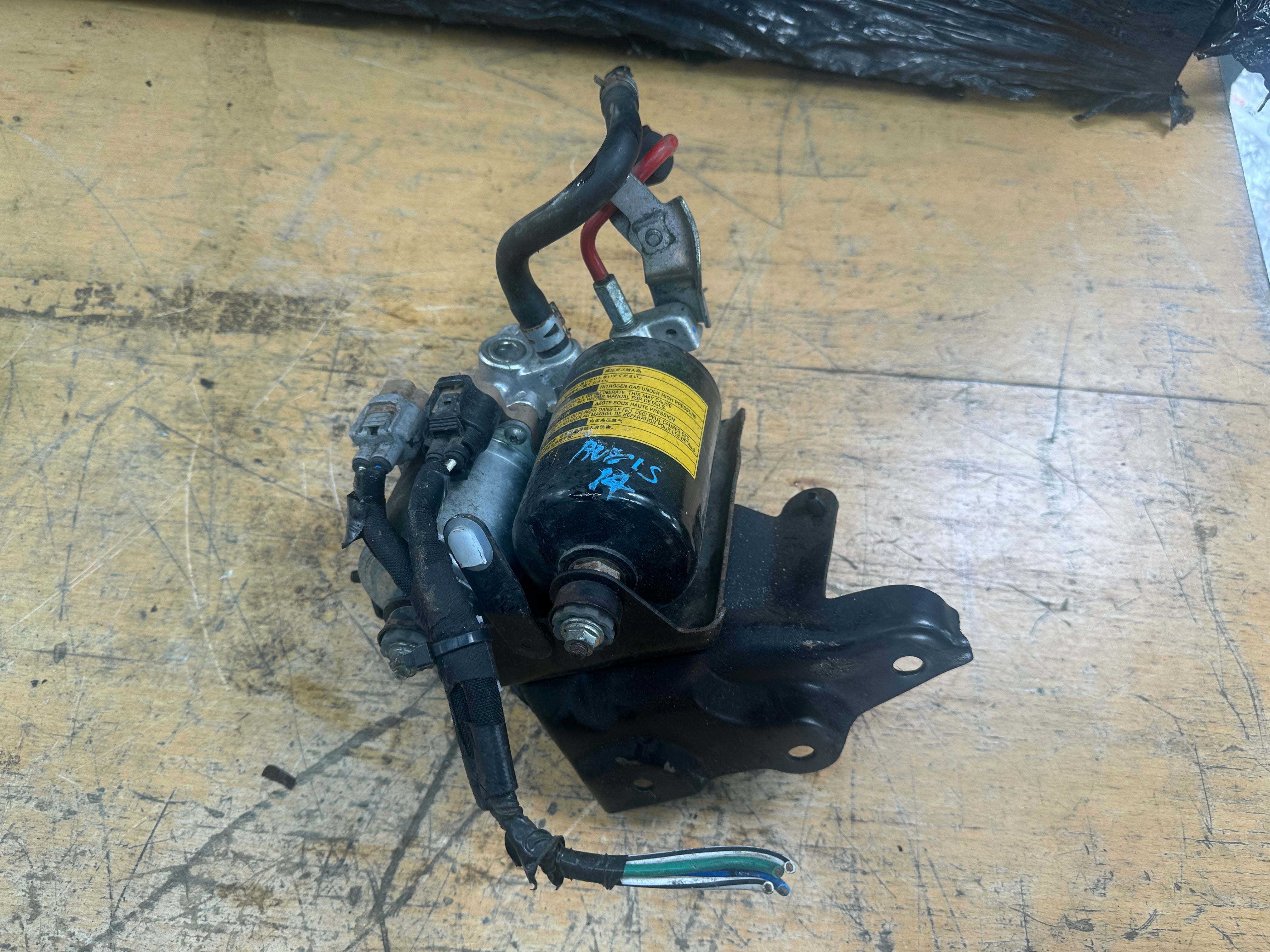 Toyota Auris 2010-2019 1.8 ABS Pump Brake Booster Actuator (47070-12010)