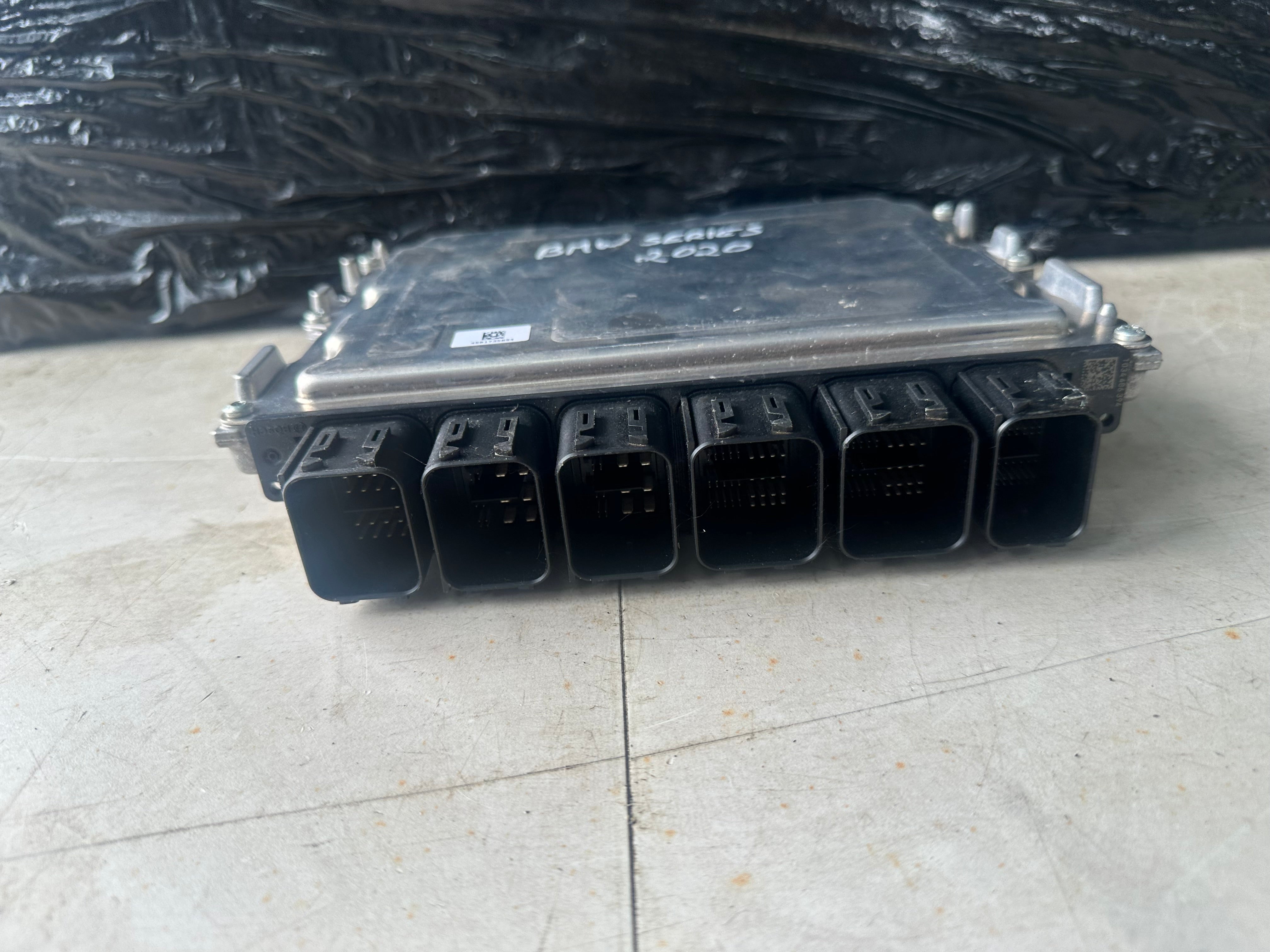 BMW 3 Series G20 2018–2025 Engine Control Module ECU 2.0 Petrol B48 (5A088E4) (5A088E4-01)