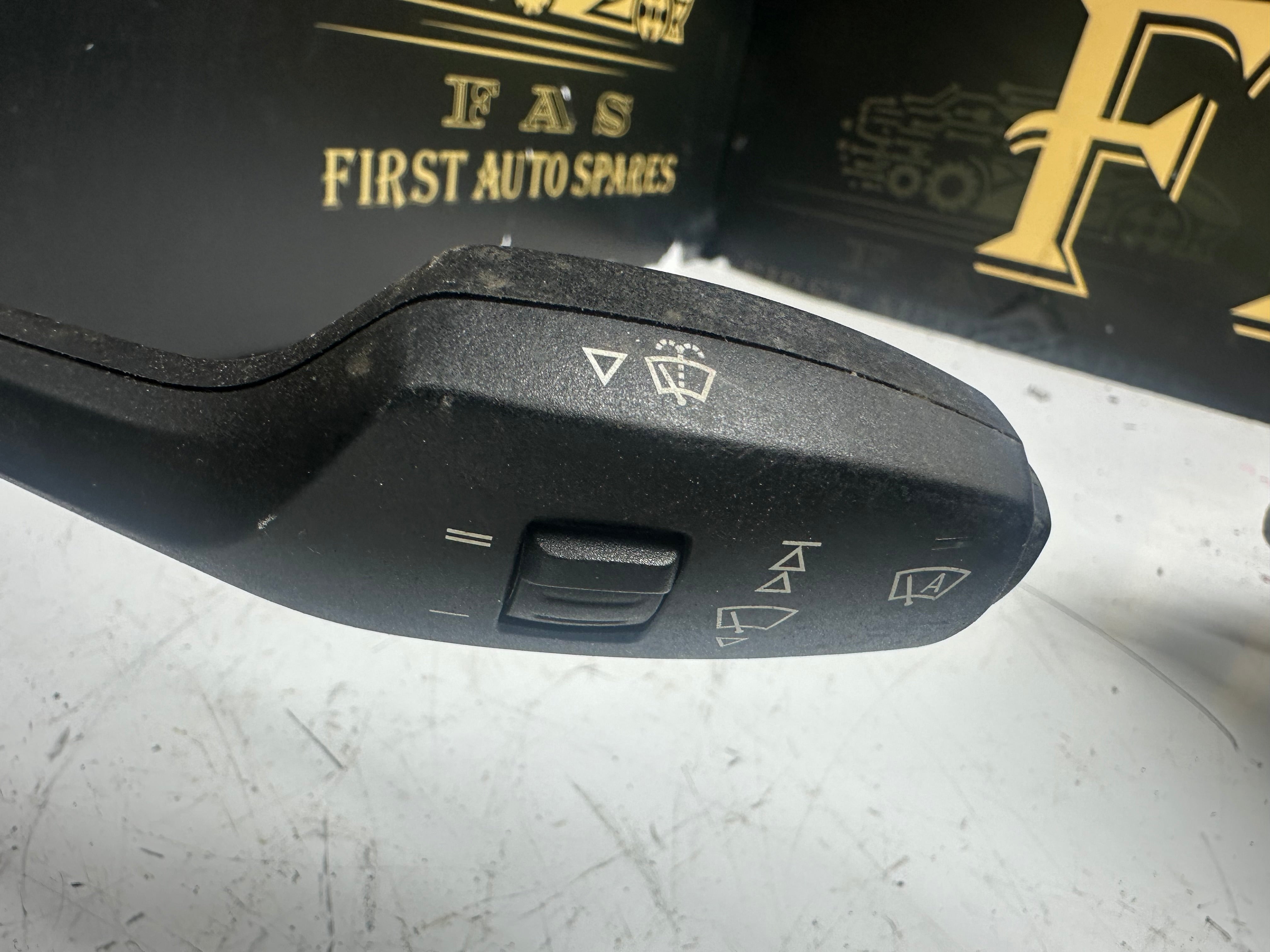 BMW 3 Series F30 320d Squib / Wiper Stalk Switch (9351140-01) (10112143-00)