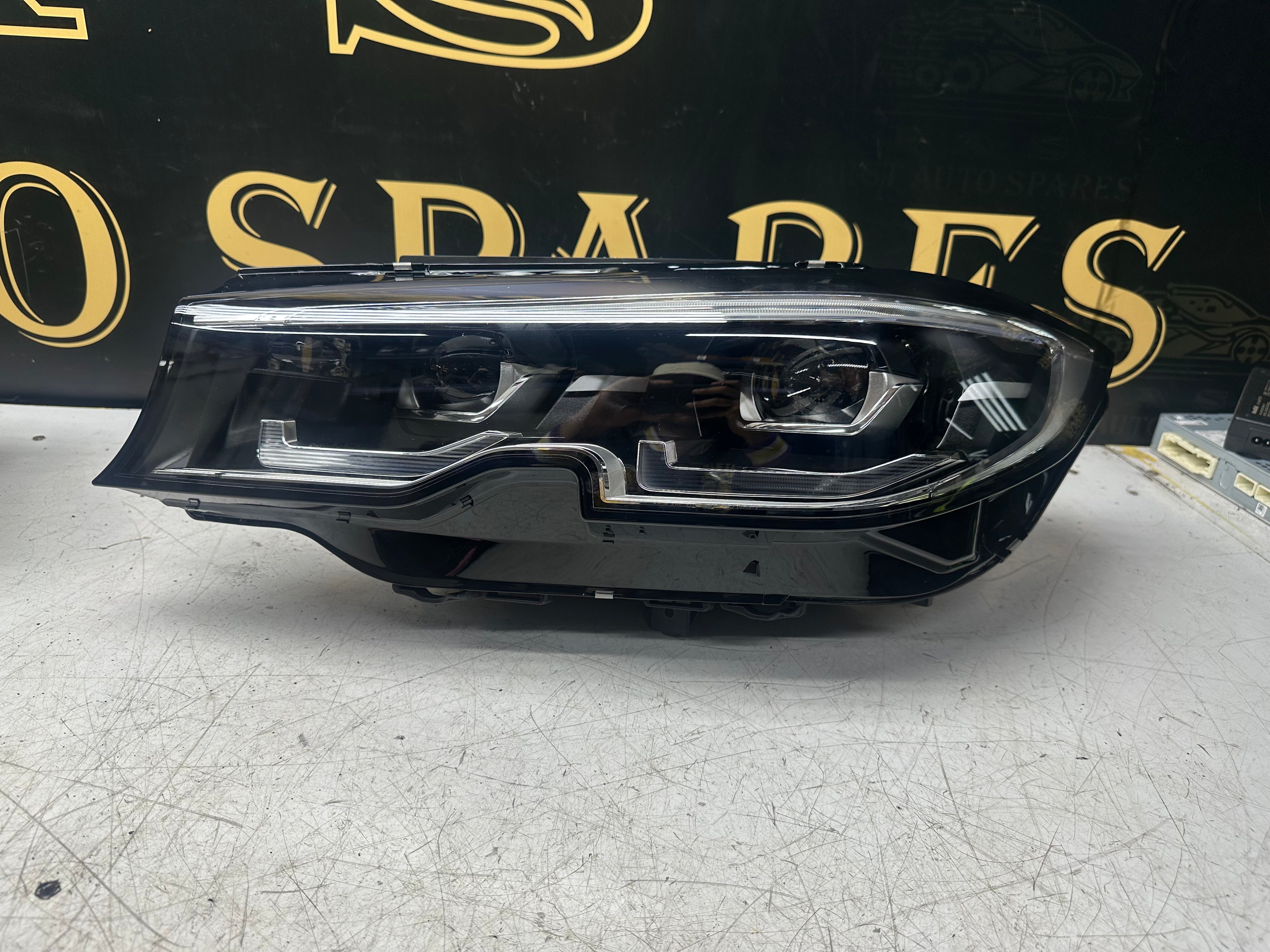 BMW 3 Series G20 / G28 Complete LED Headlight Passenger Side (9481703-07)