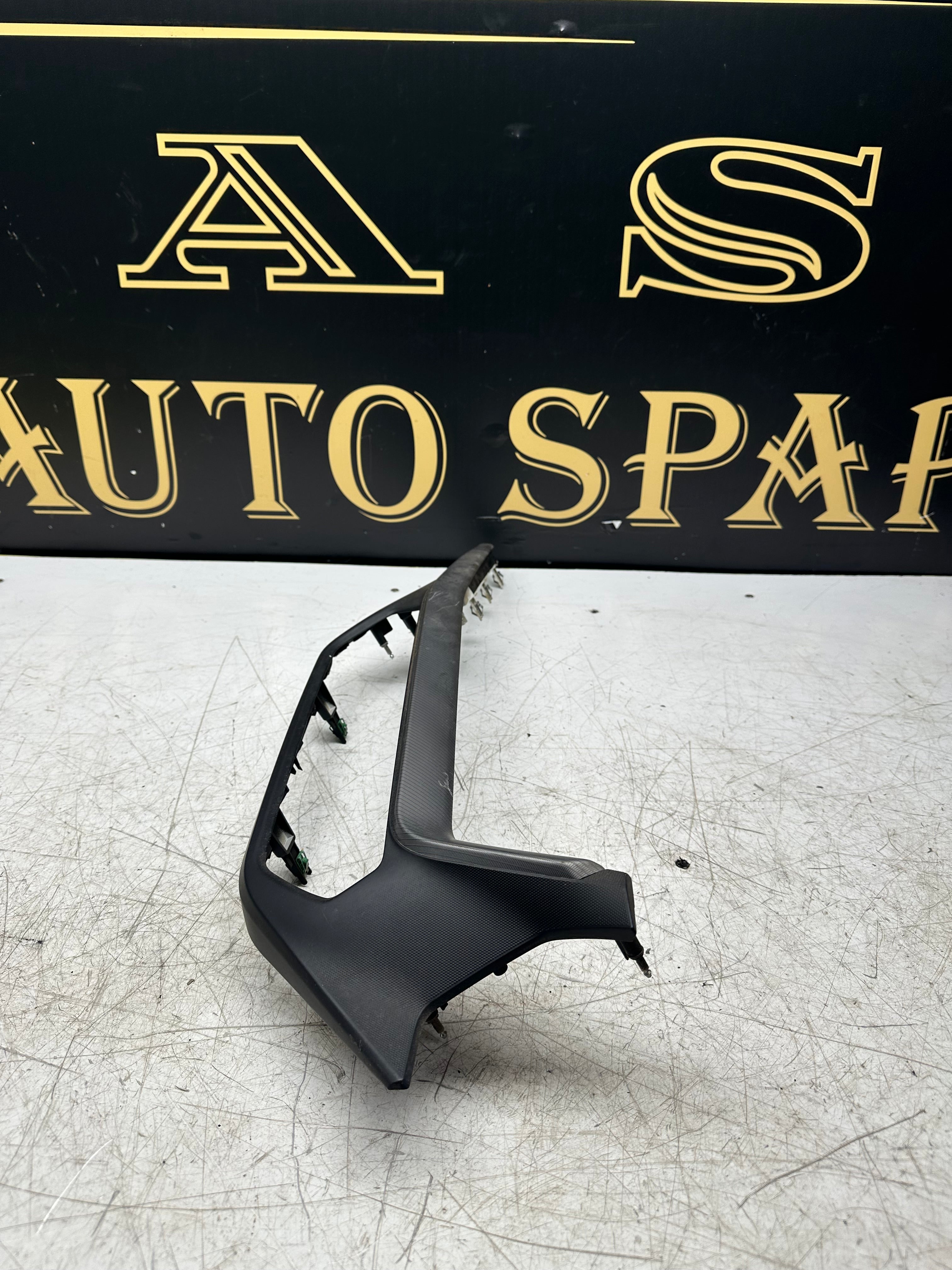 BMW 1 Series F40 Dashboard Trim Cover – 6823310 (2019–2024)
