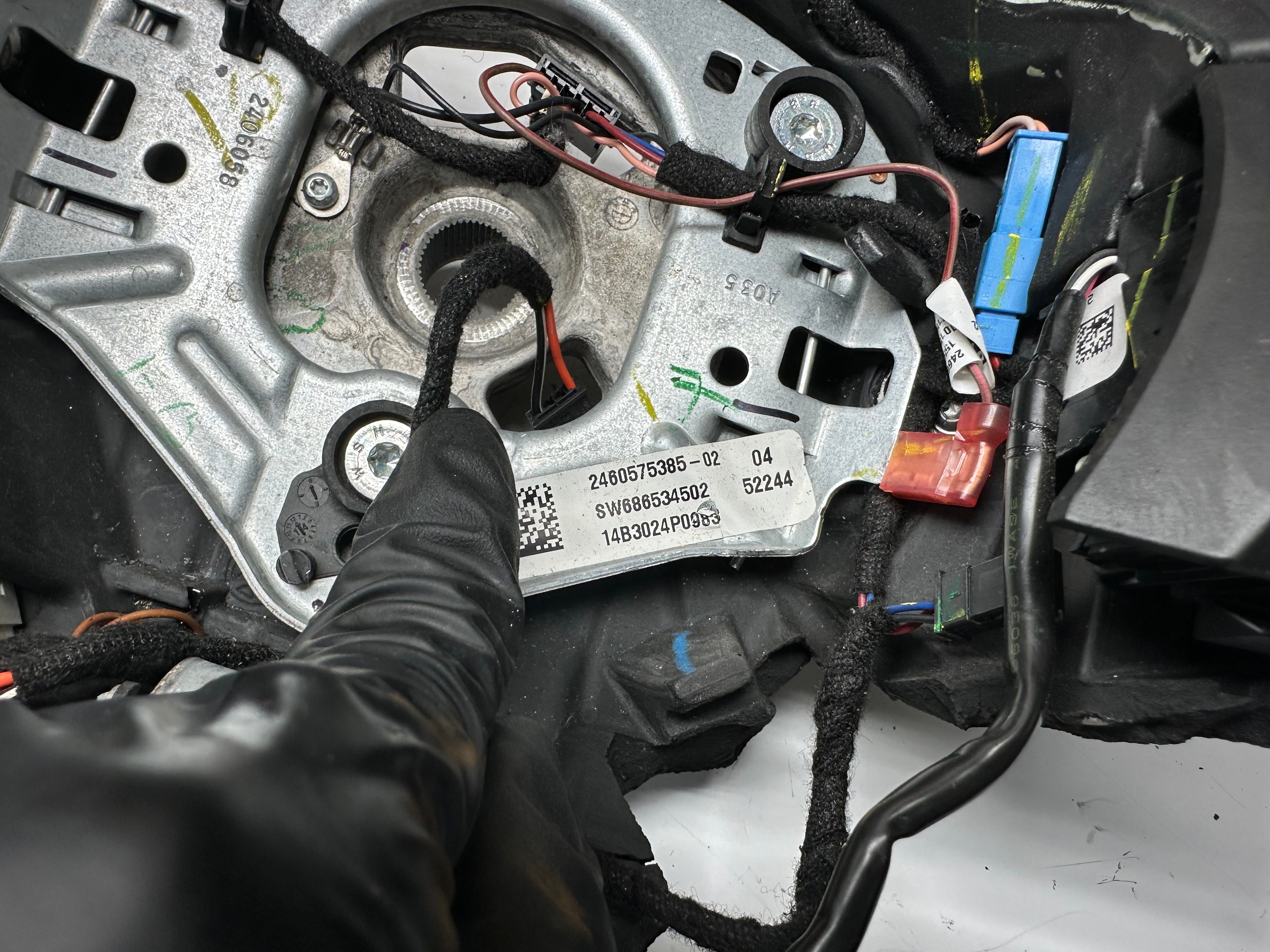 BMW F15 X5 2013–2016 Multifunction Leather Steering Wheel (2460575385-02)