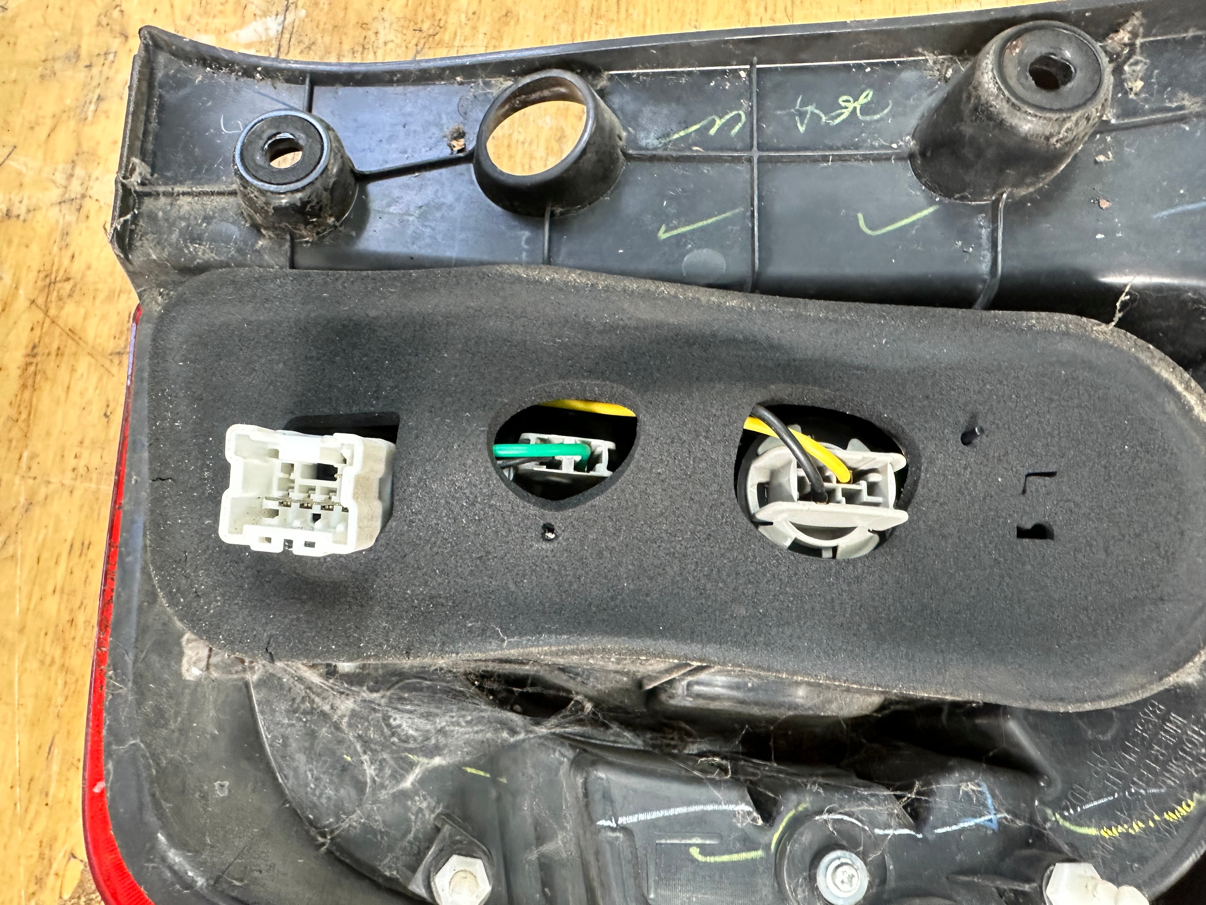 NISSAN Micra Left Passenger Rear Tail Light (220-17945)