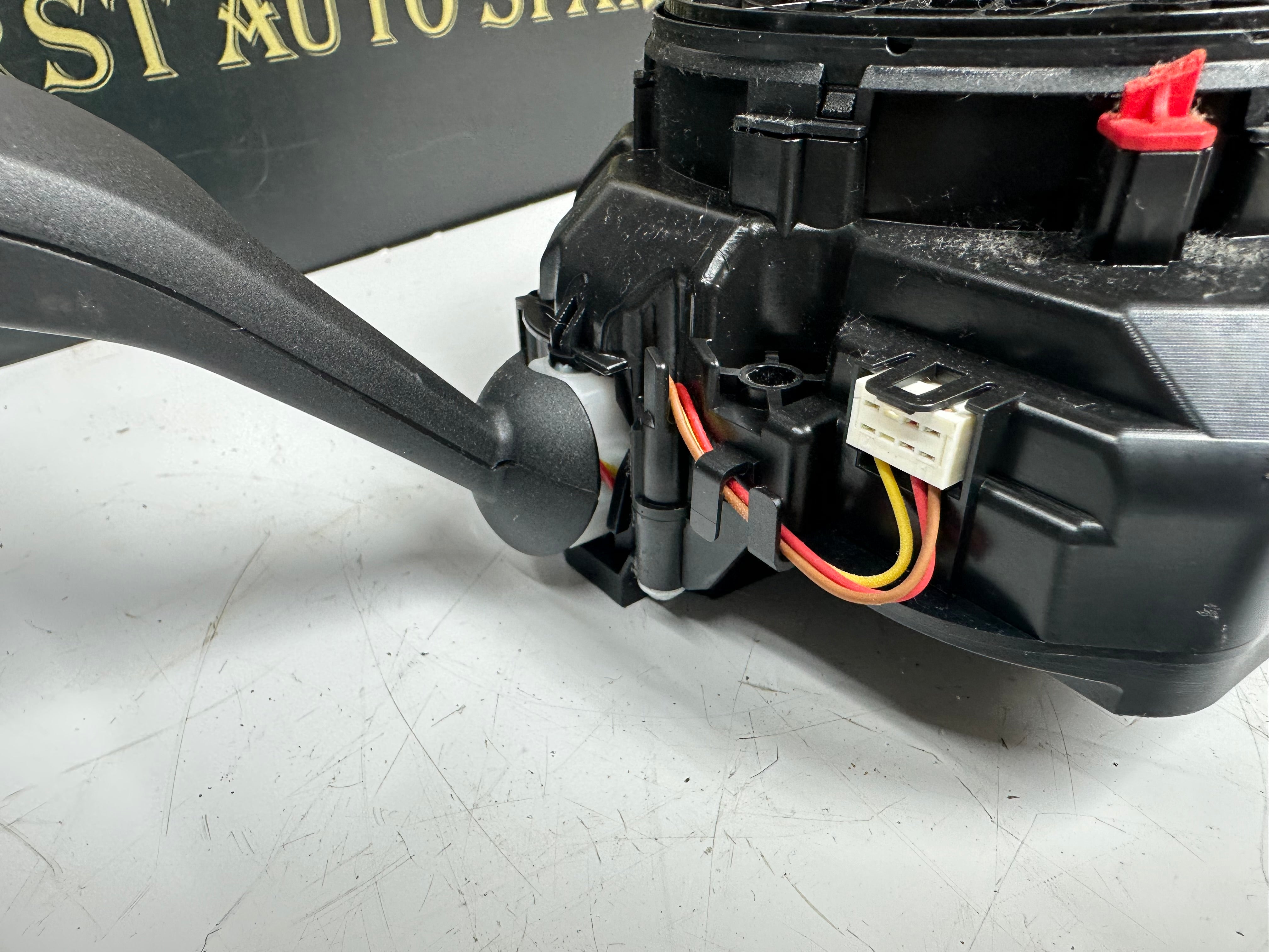 BMW F10 F12 Switch Cluster Steering Column Wiper Stalk (6131 9297778)