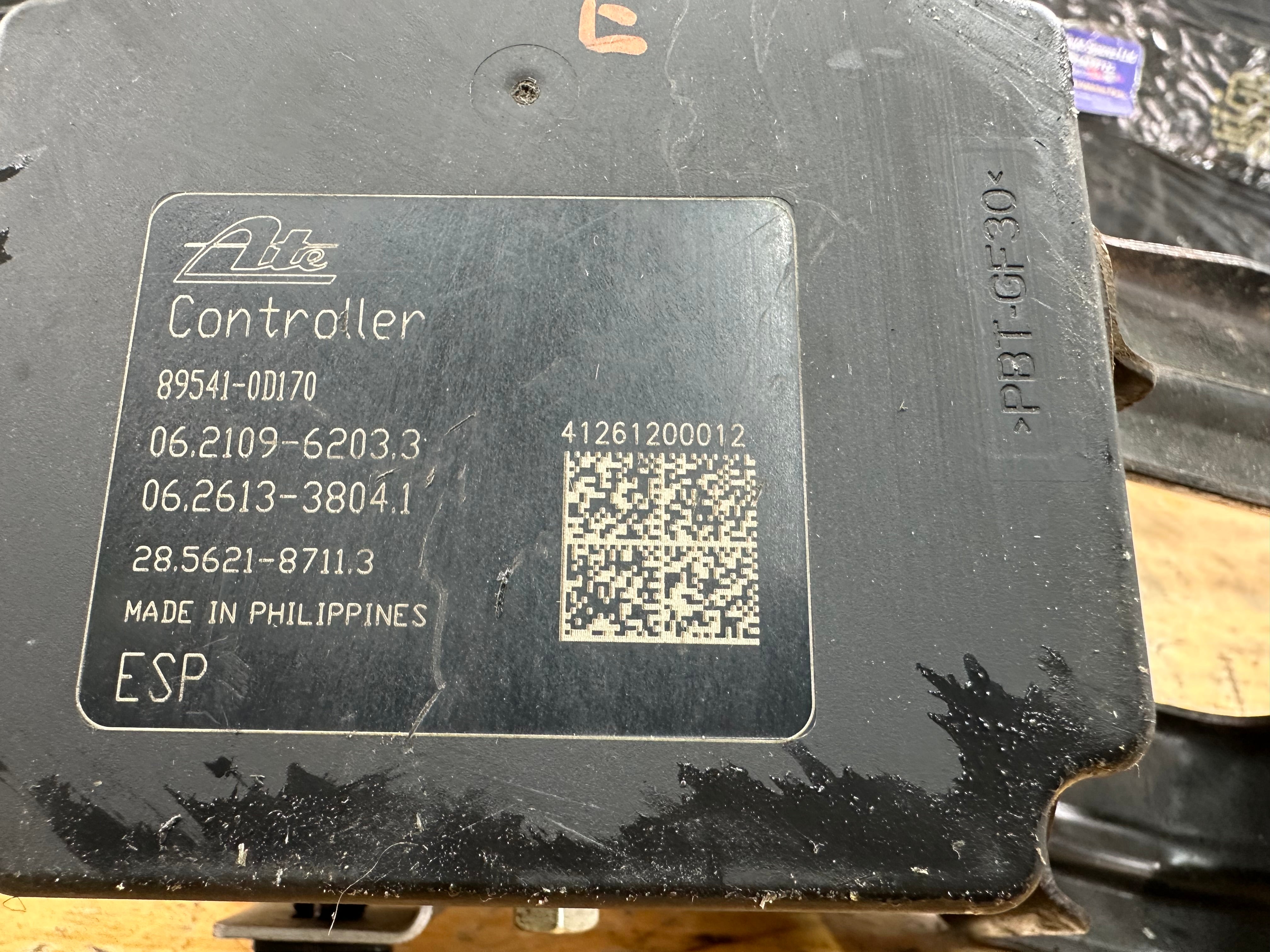 Toyota Yaris 2013 Mk3 ABS Pump (44540-0D100) (89541-0D170)