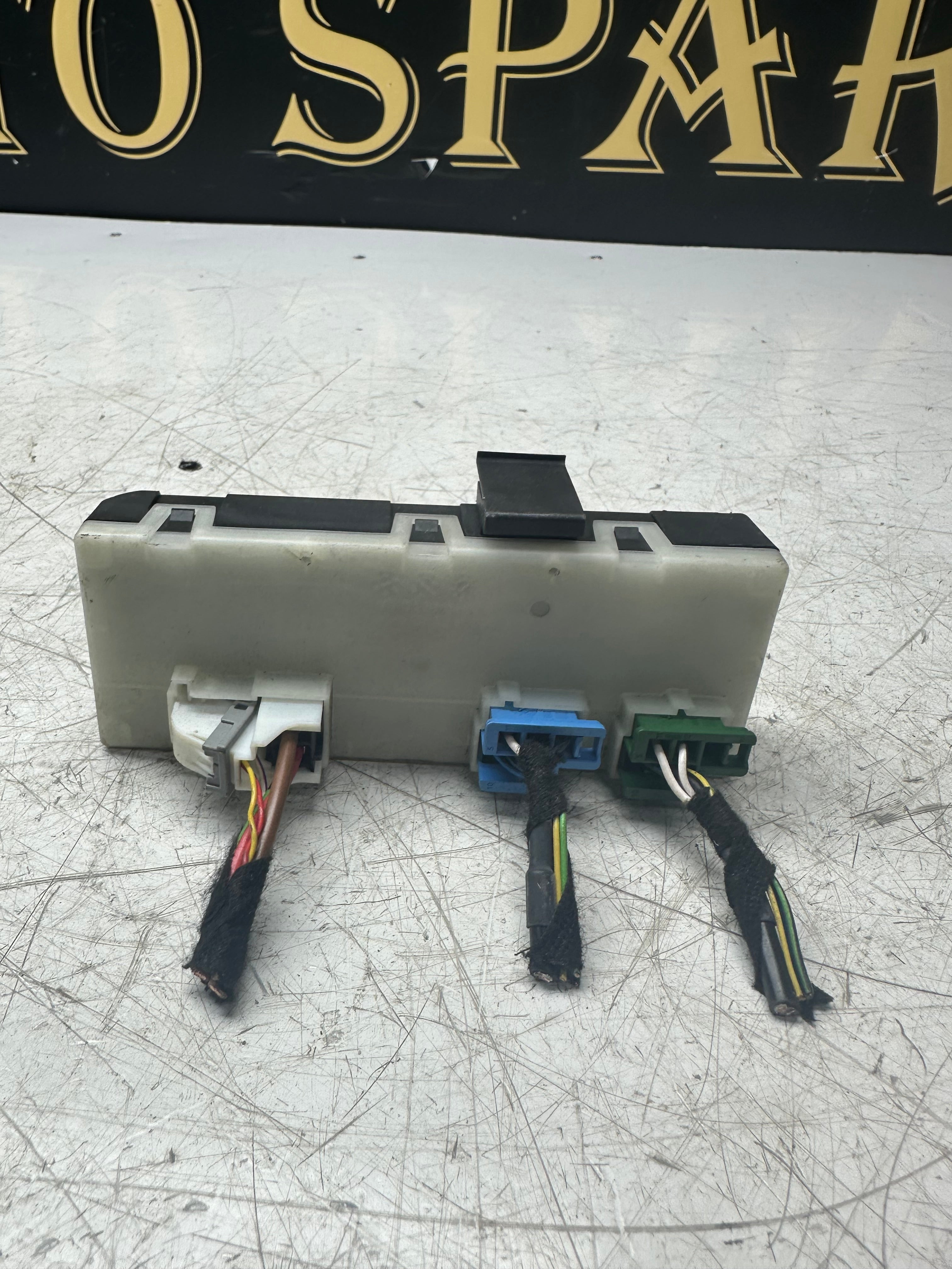 BMW 3 Series Misc Control Module 9491419-01 – 2015–2019