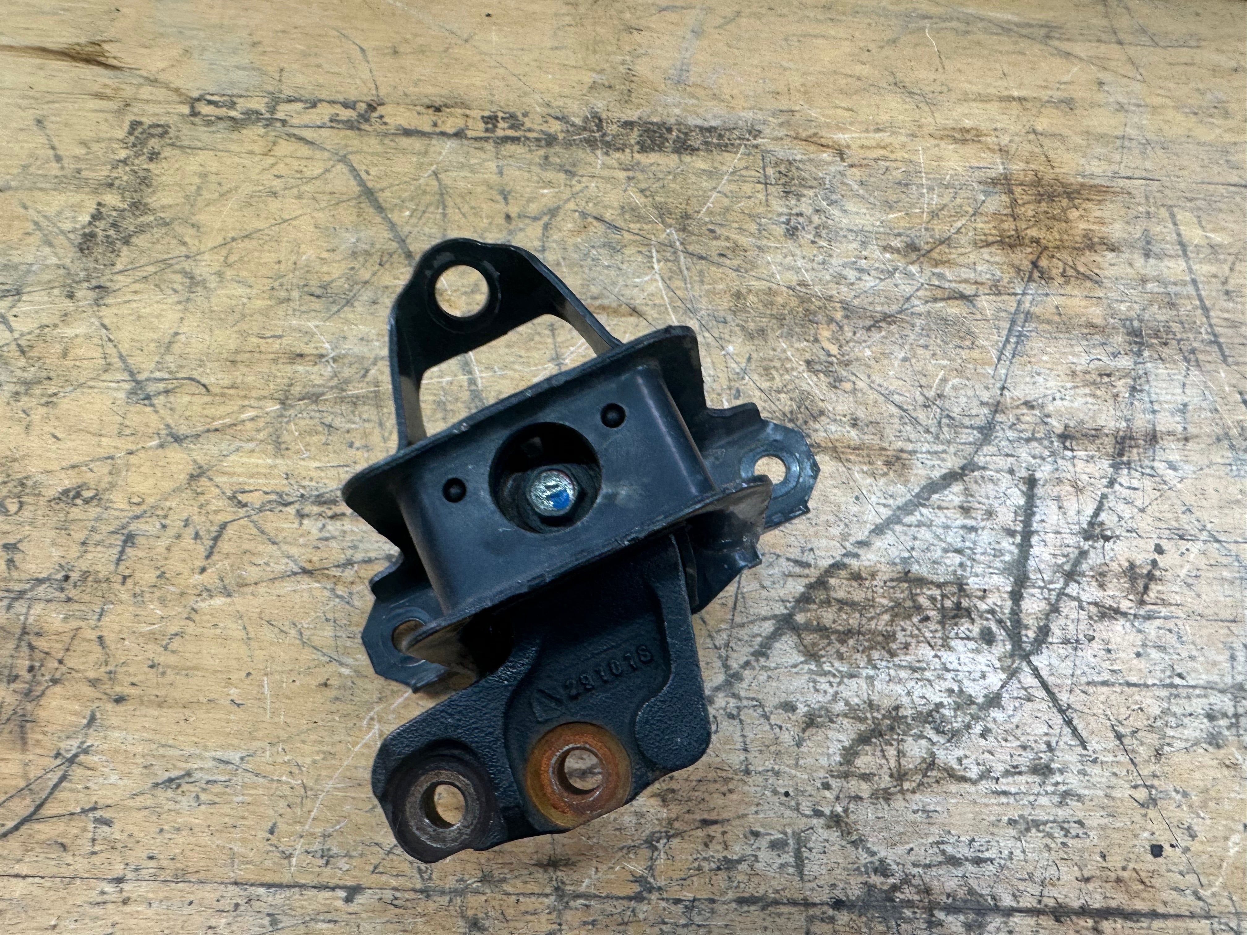 Toyota Aygo 2014-2022 Engine Mount