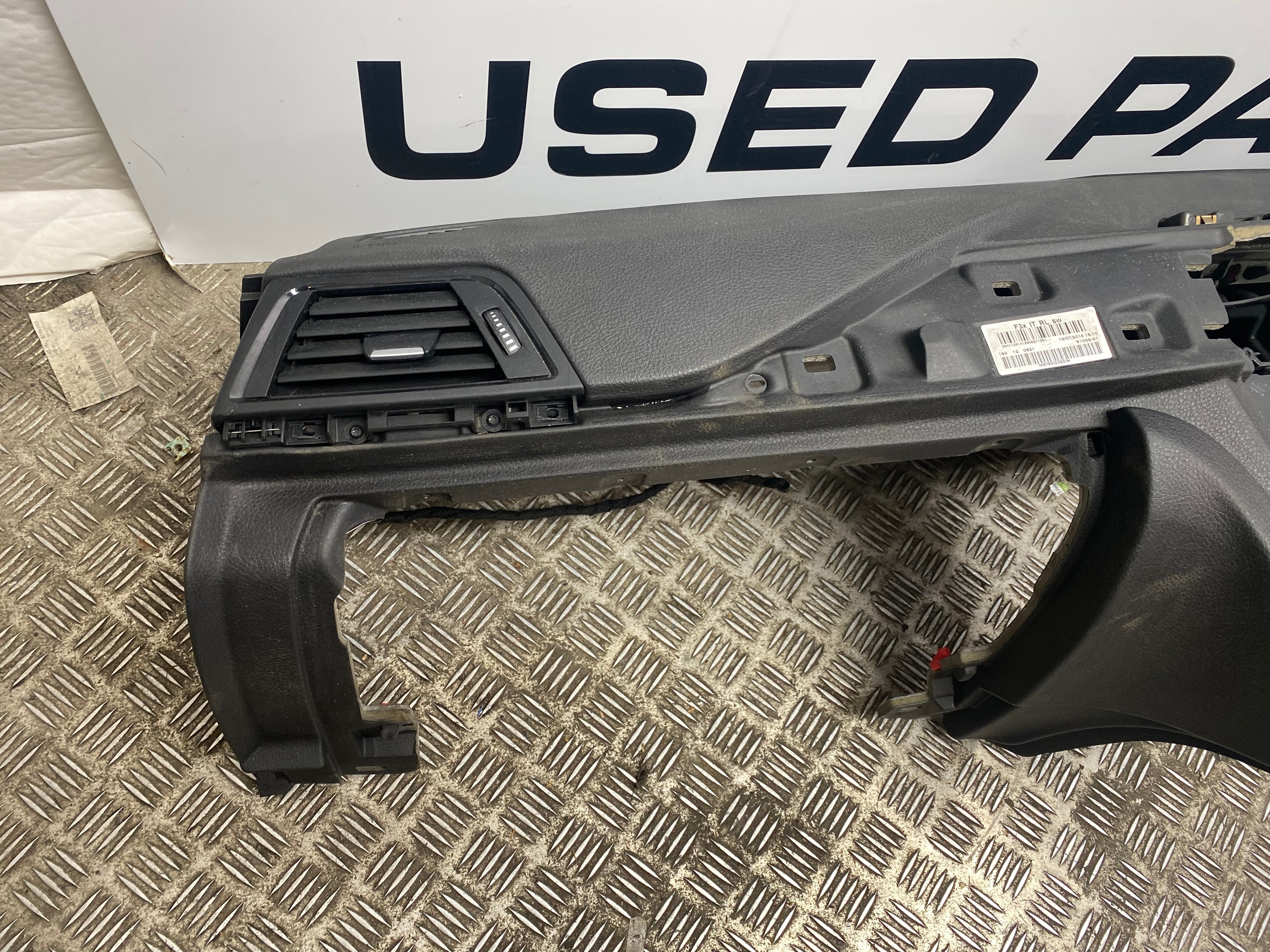 BMW 3 Series F30 Harman Kardon Complete Dashboard – 2012–2019