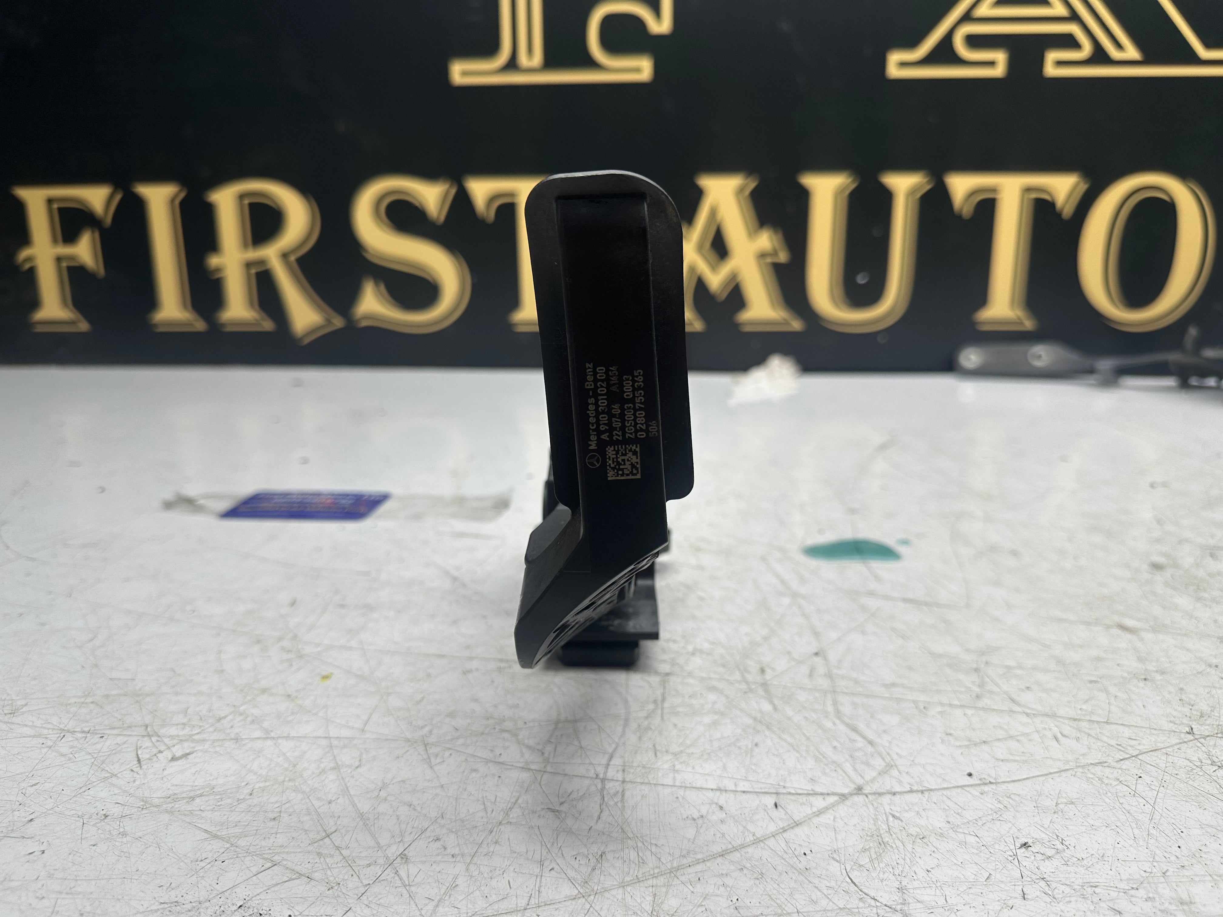 Mercedes-Benz Sprinter Throttle Accelerator Pedal (A9103010200)