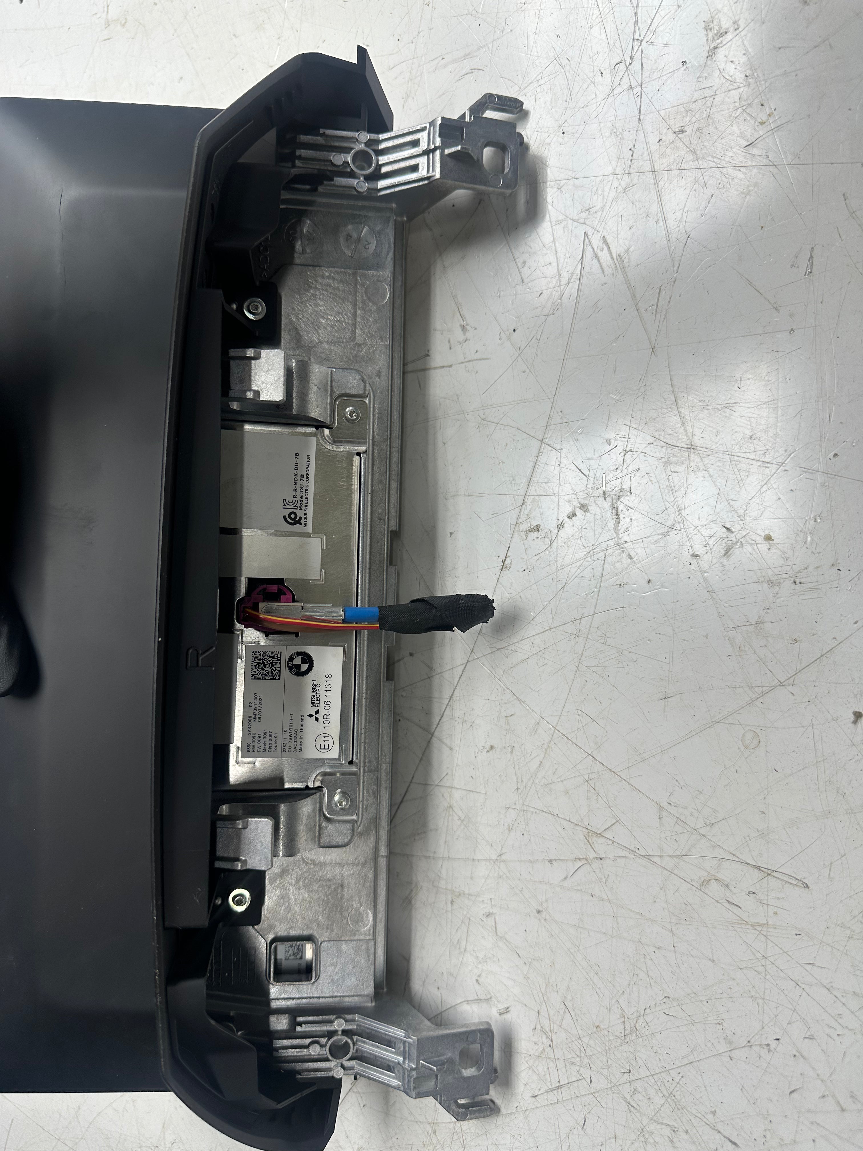 BMW X3 G01 F97 Navigation Touch Screen Display (5A42088 02) (236211 10)