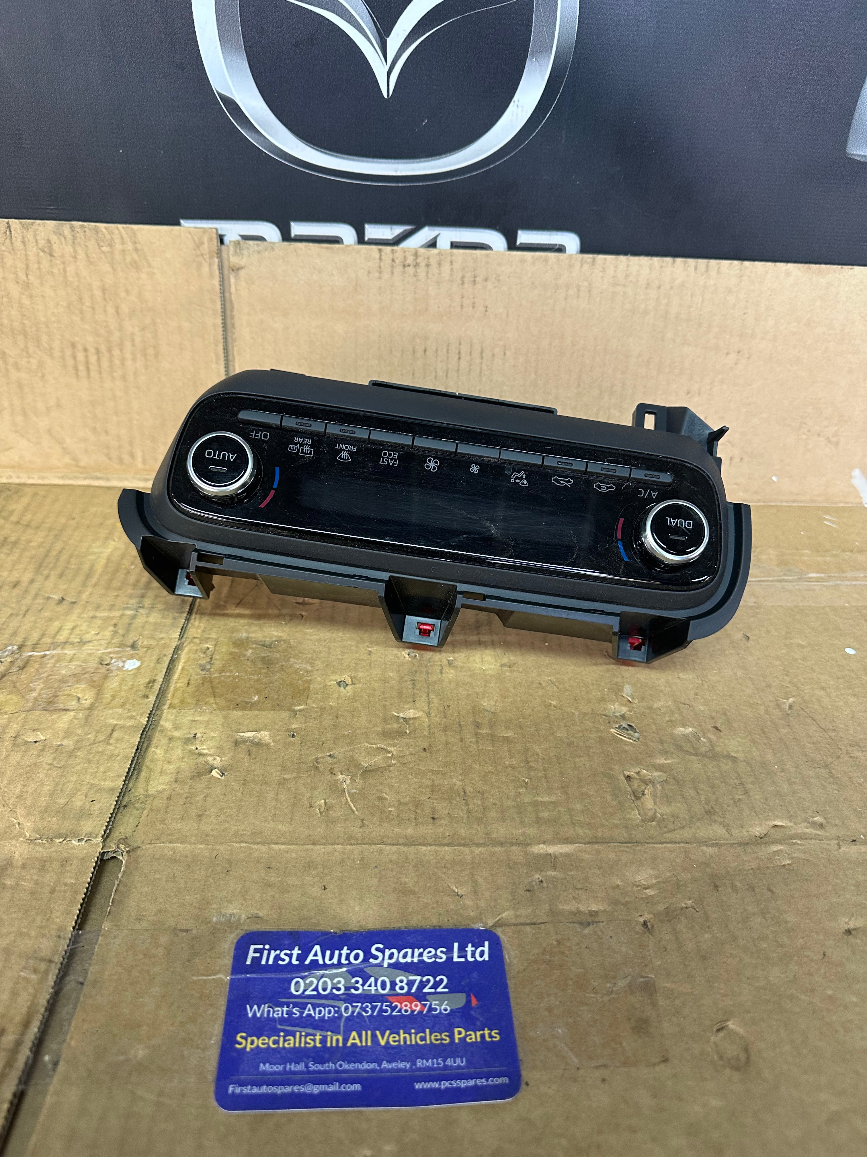 Toyota Yaris Cross 2022 A/C Heater Climate Control Buttons