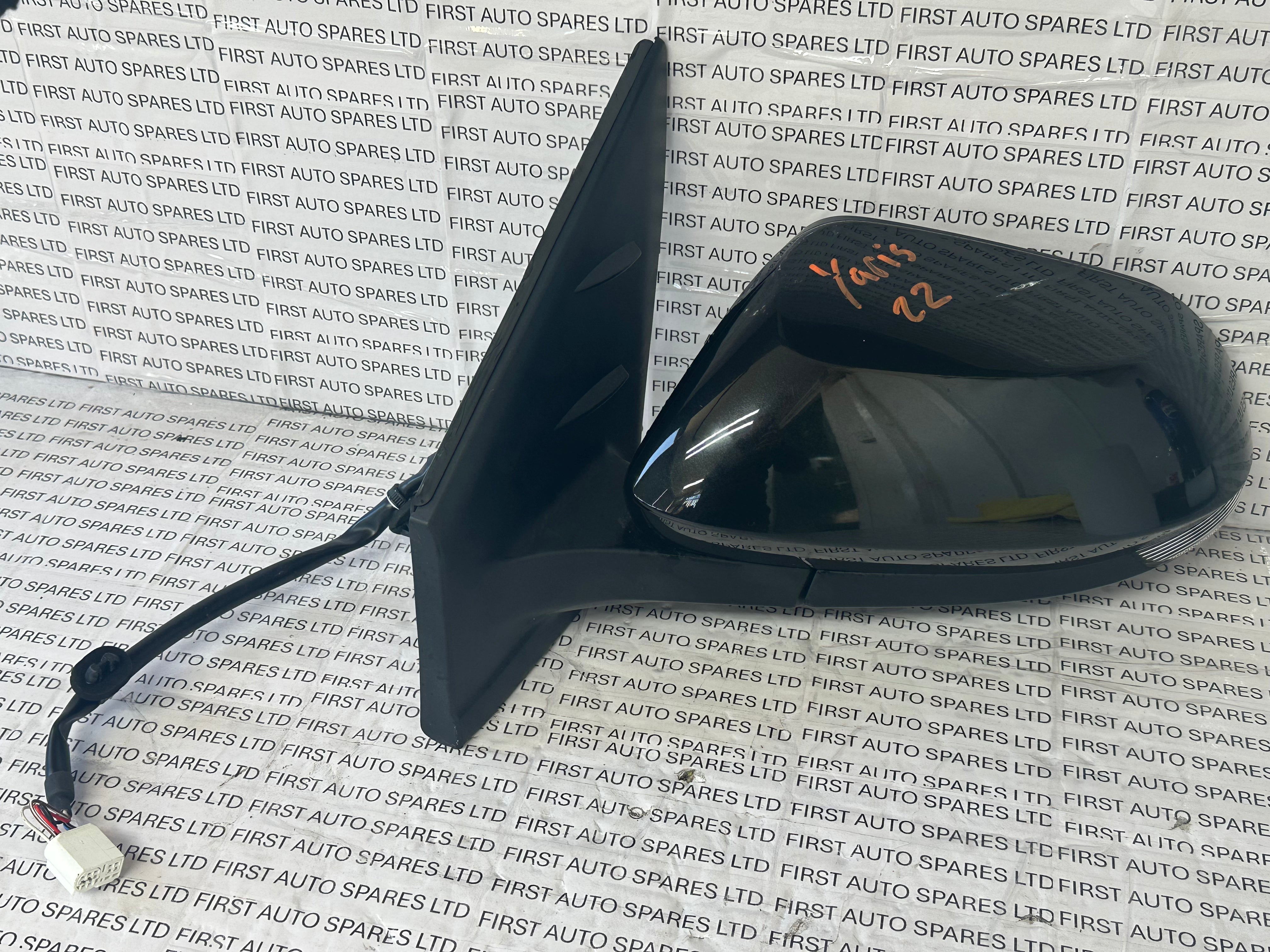 TOYOTA Yaris 2022 Left Wing Mirror