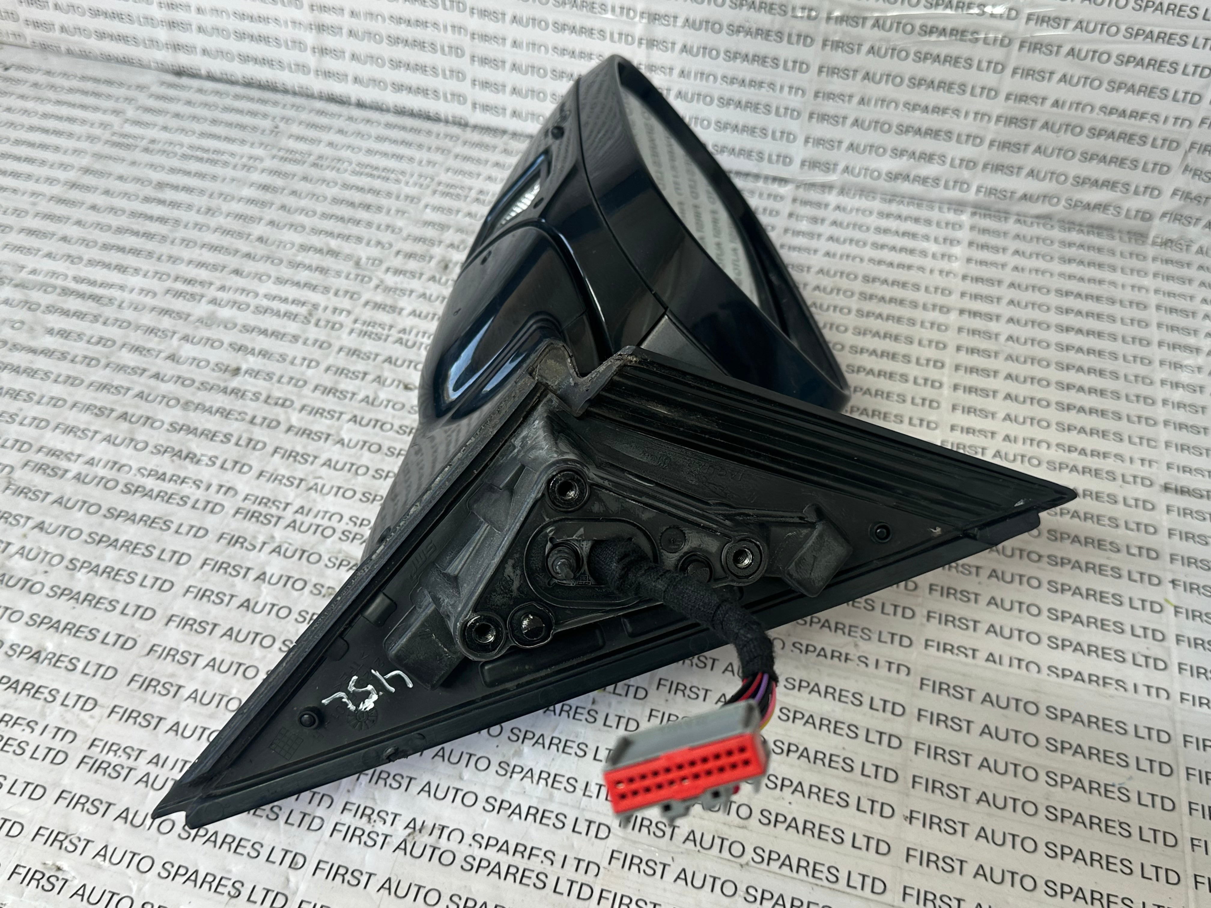 Jaguar XE 2018 Left Wing Mirror