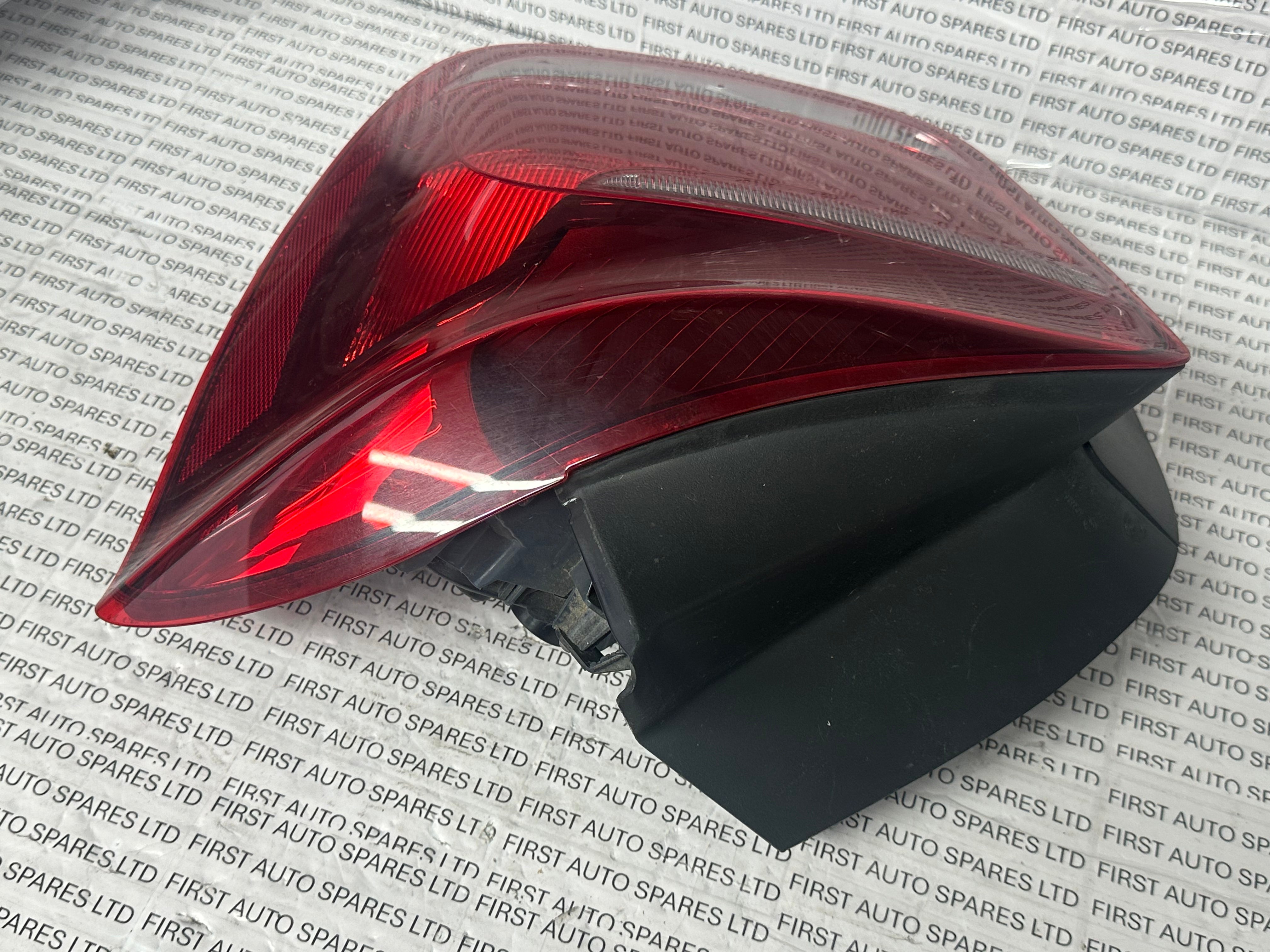 BMW 1 Series F20 Pre-LCI 2012–2015 O/S/R Right Driver’s Rear Light (AO55364)