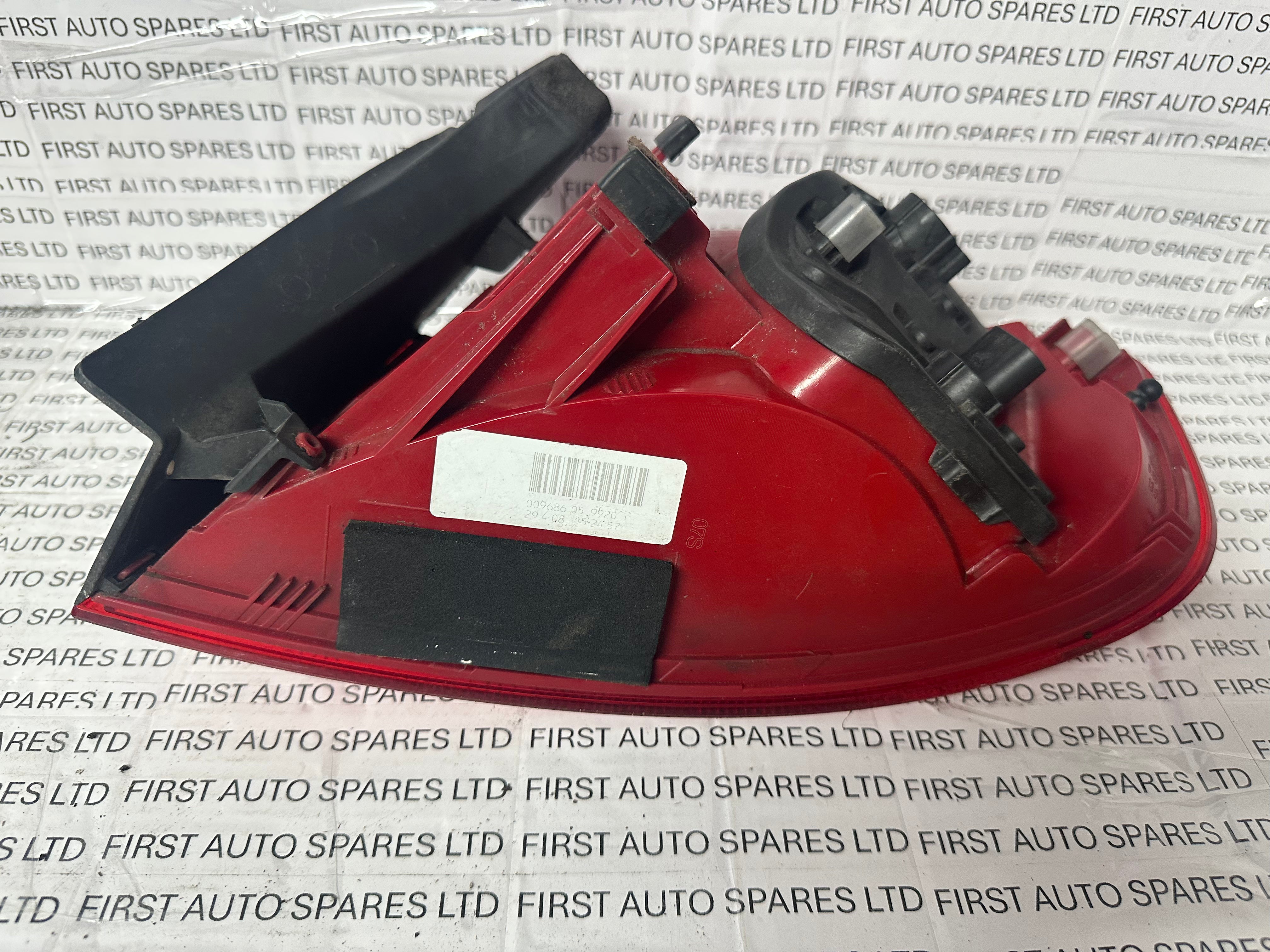 Audi A4 2008–2014 N/S/R Left Passenger Rear Tail Light (8K5945095D)