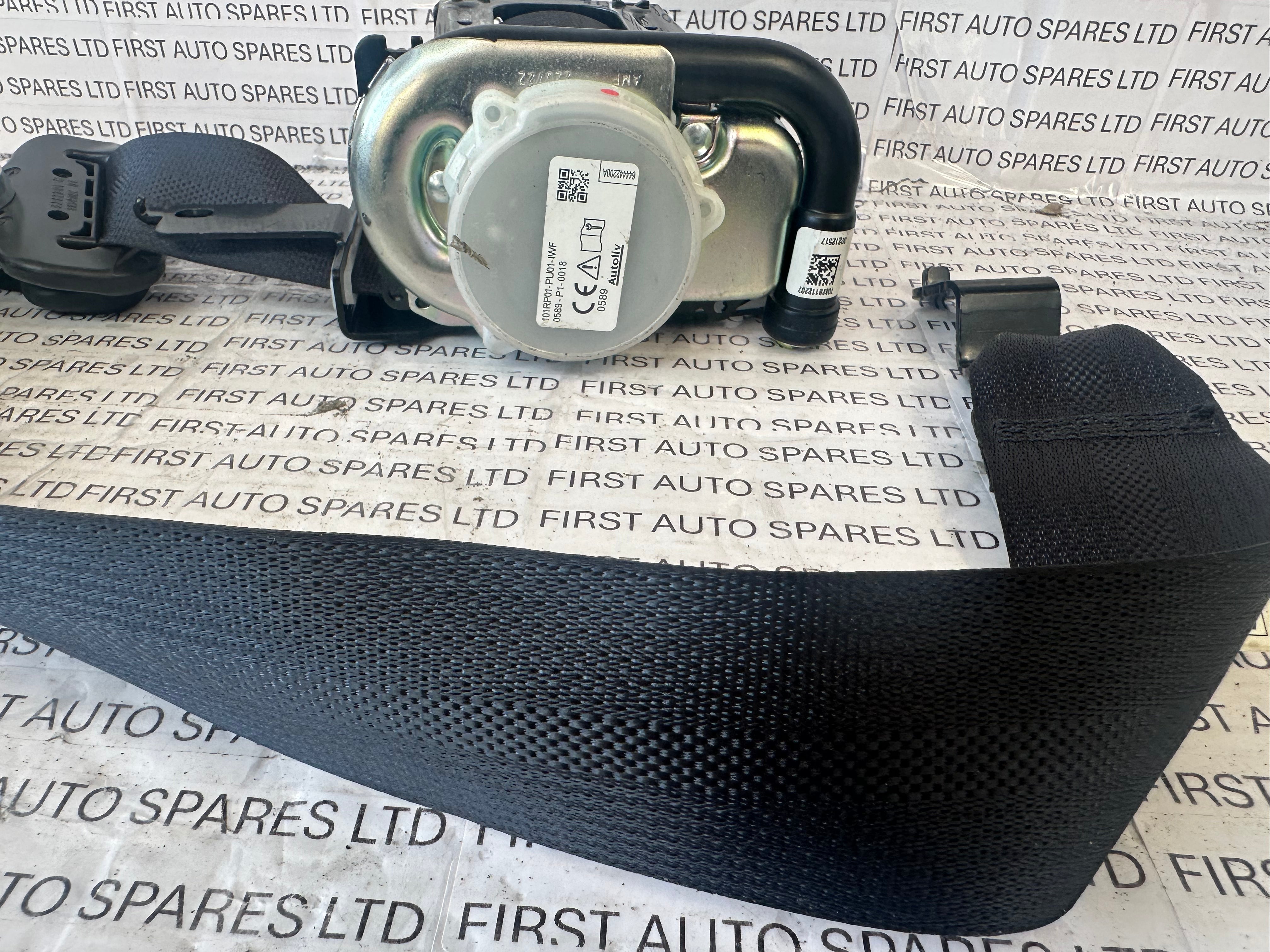 Nissan Leaf 2021 Front Left Seatbelt