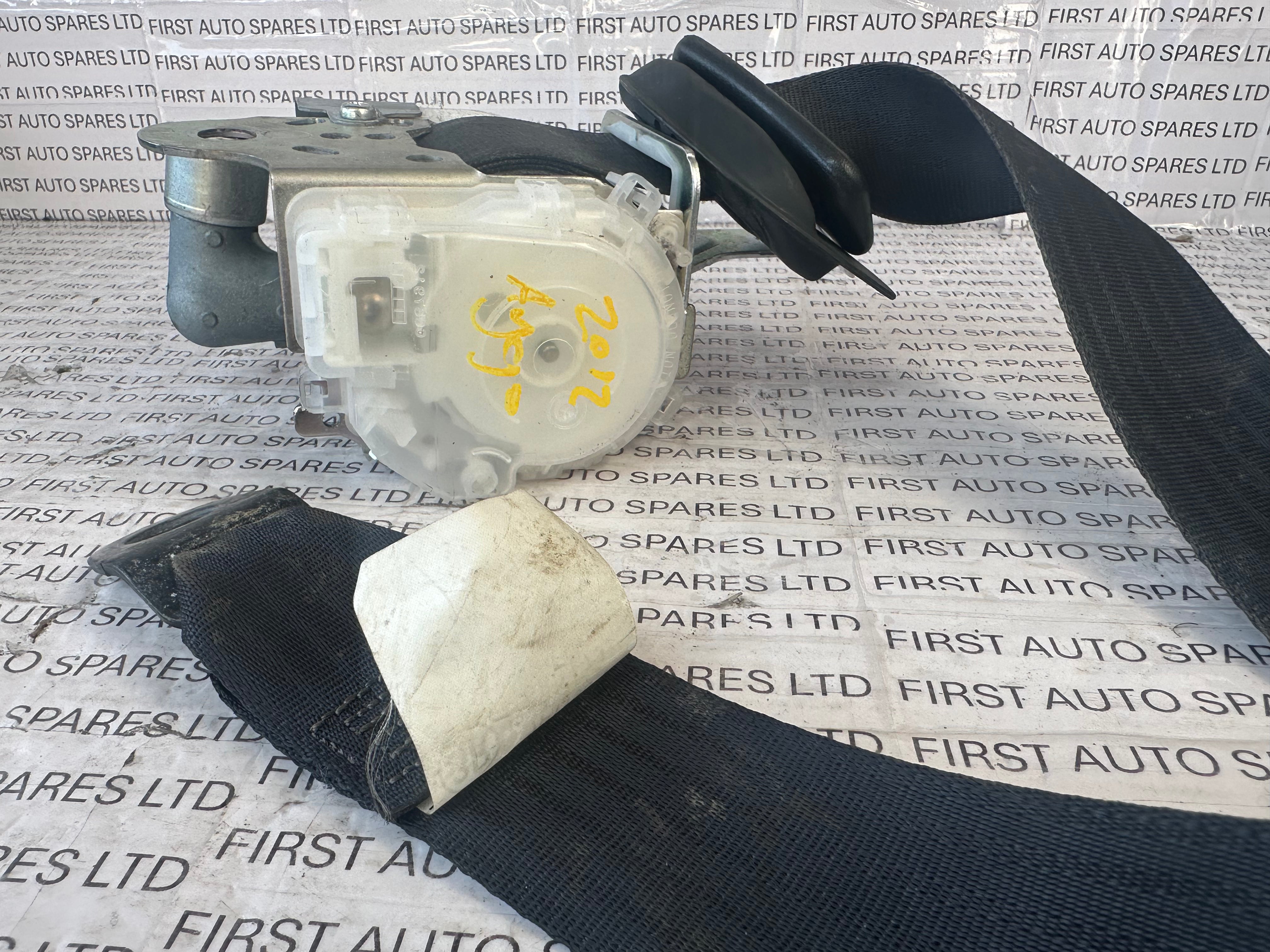 Toyota Aygo 2012 Front Right Seatbelt 7P1190-P