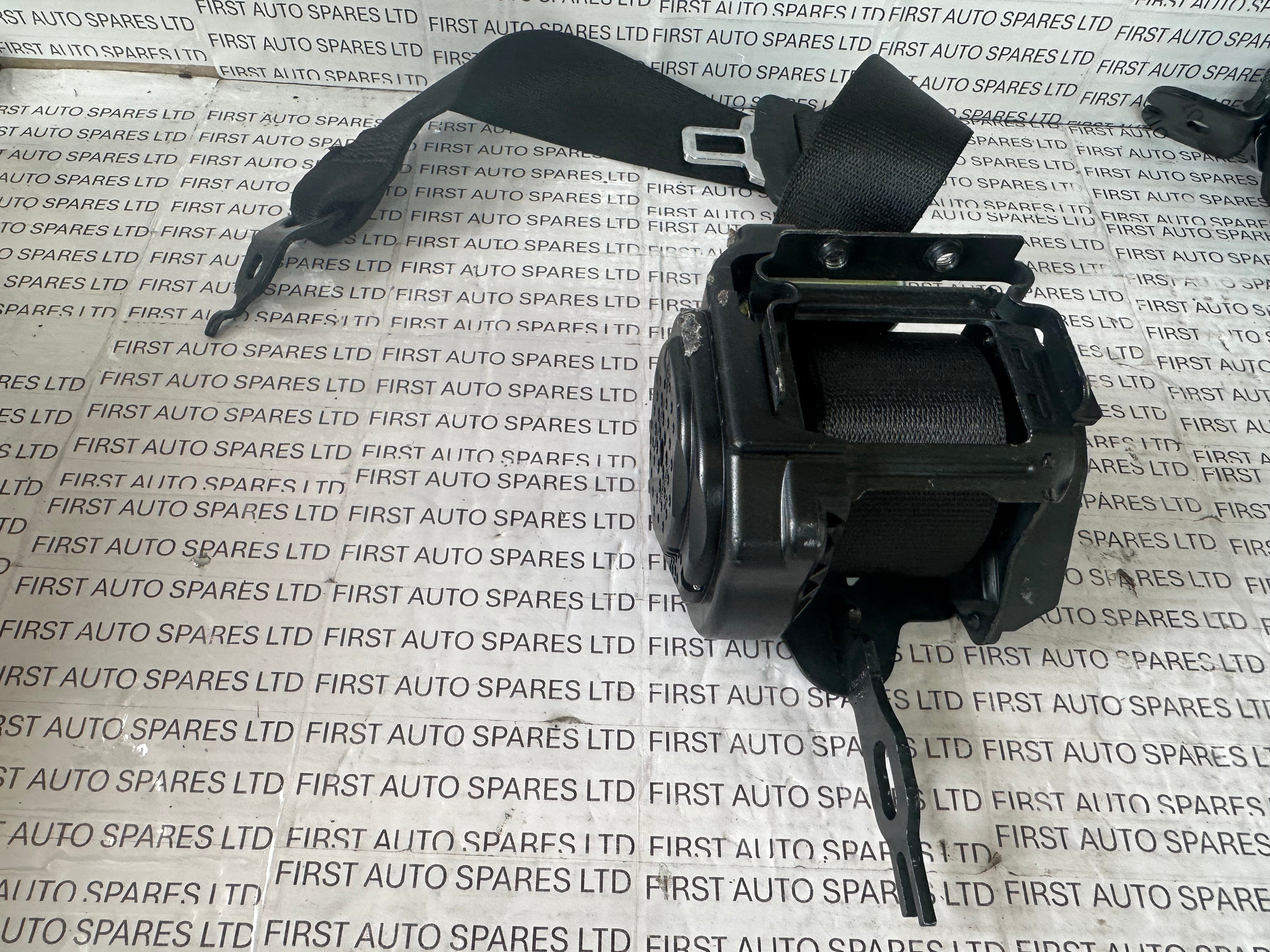 BMW G20 3 Series Front Right Seat Belt