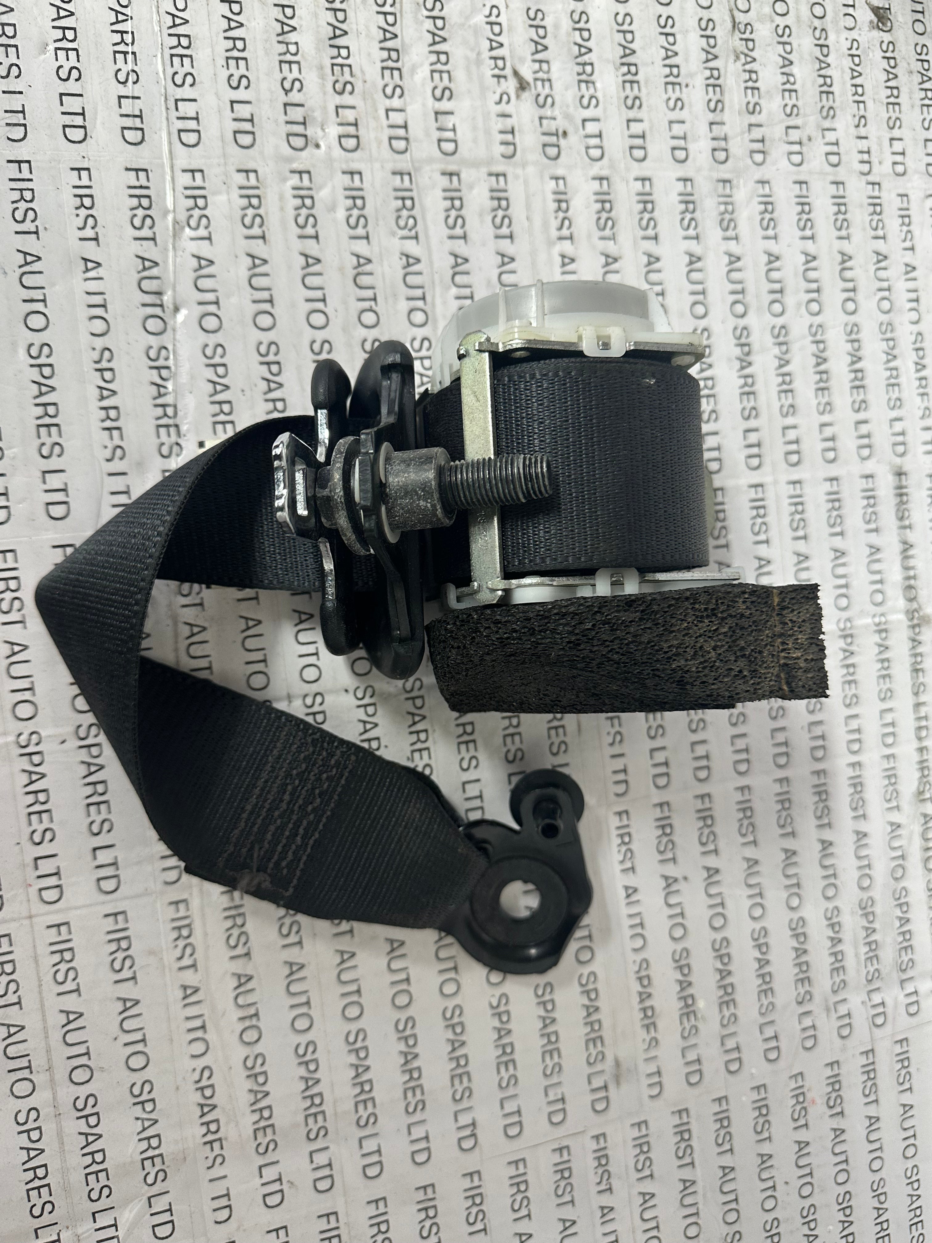 Toyota Yaris 2013 Rear Left Seatbelt (HO73801)