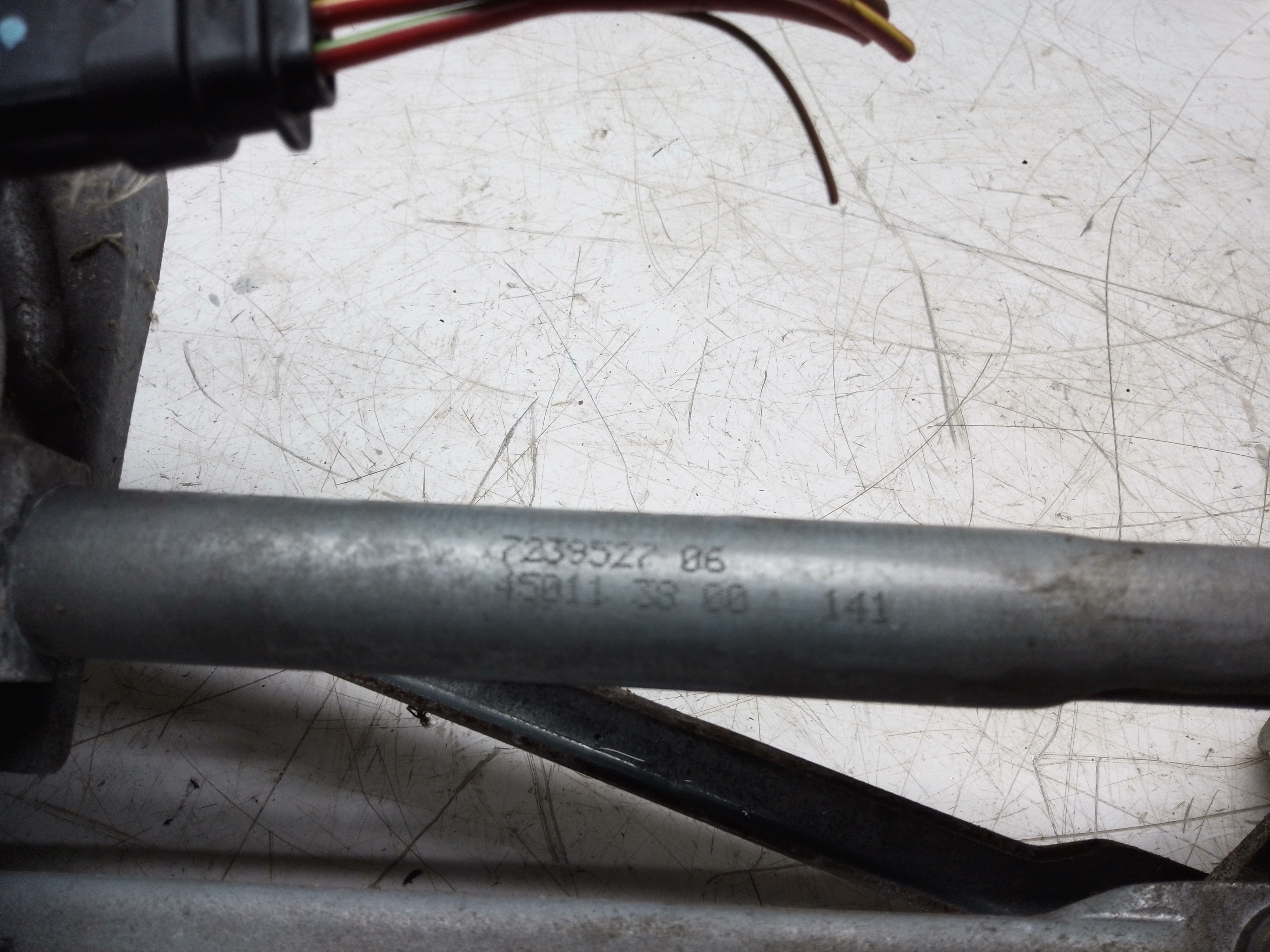 BMW 1 Series F20 Urban 2011 Front Wiper Motor & Linkage (7267504-02)