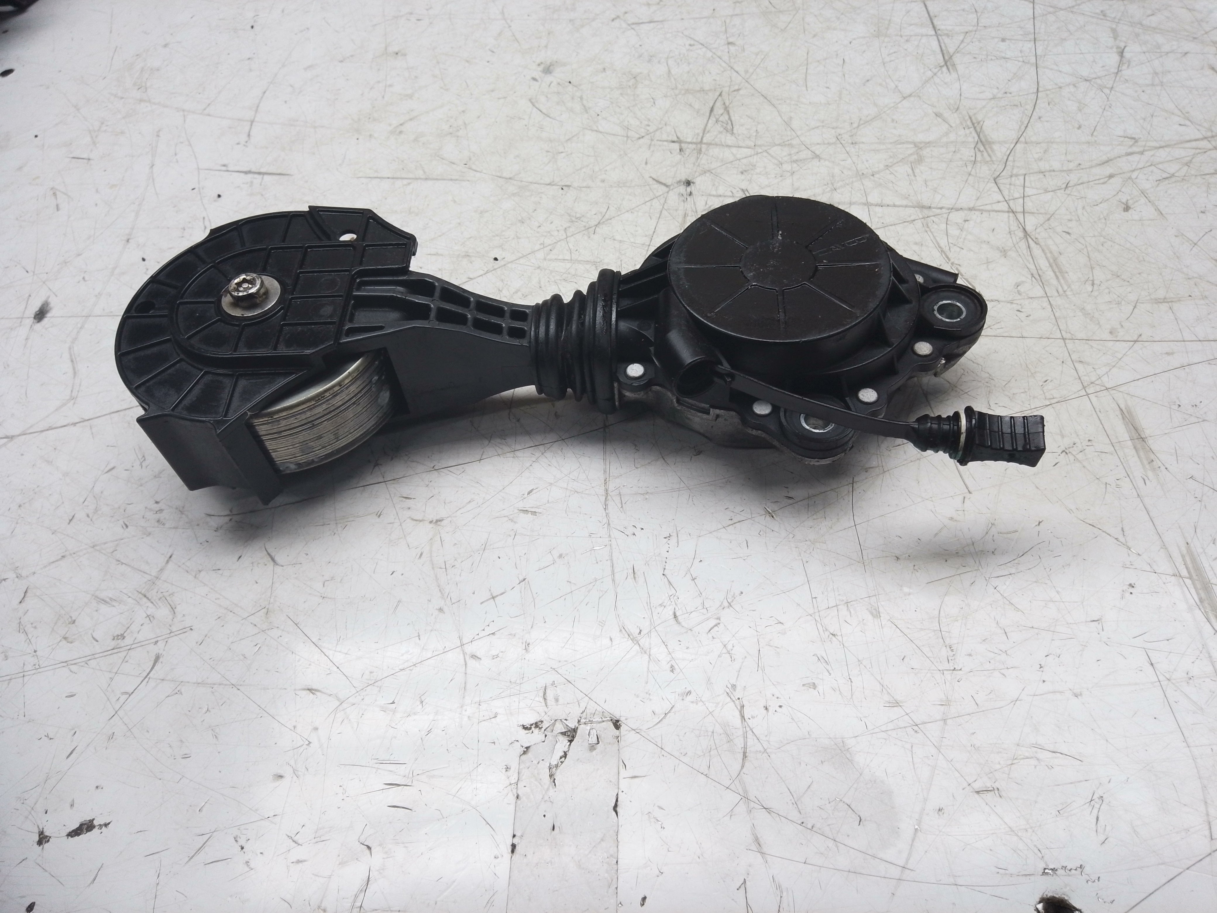 BMW F20 F21 F30 F31 F80 Belt Tensioner (N13B16A) (11287534400) (V7598832800)