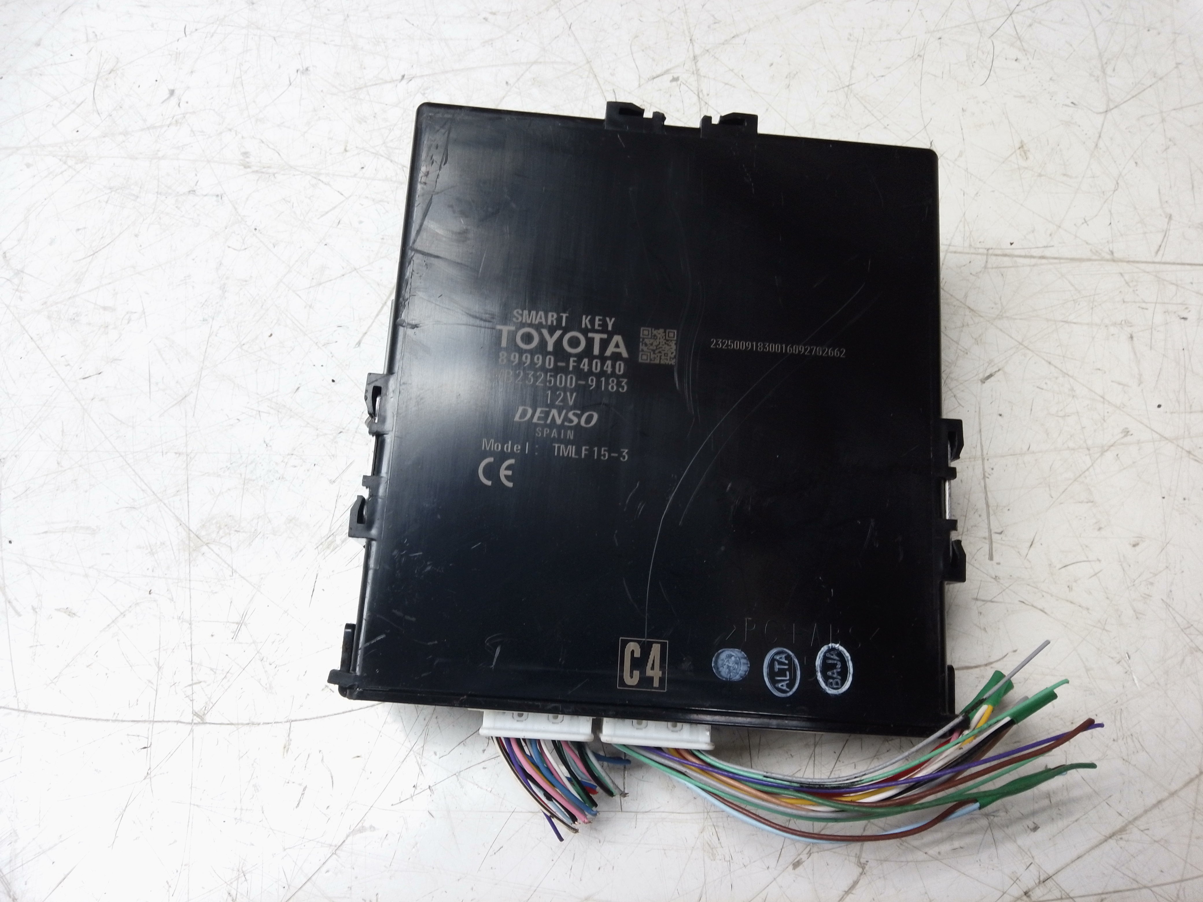 Toyota C-HR 2016–2023 Smart Key Control Module Unit (89990-F4040)