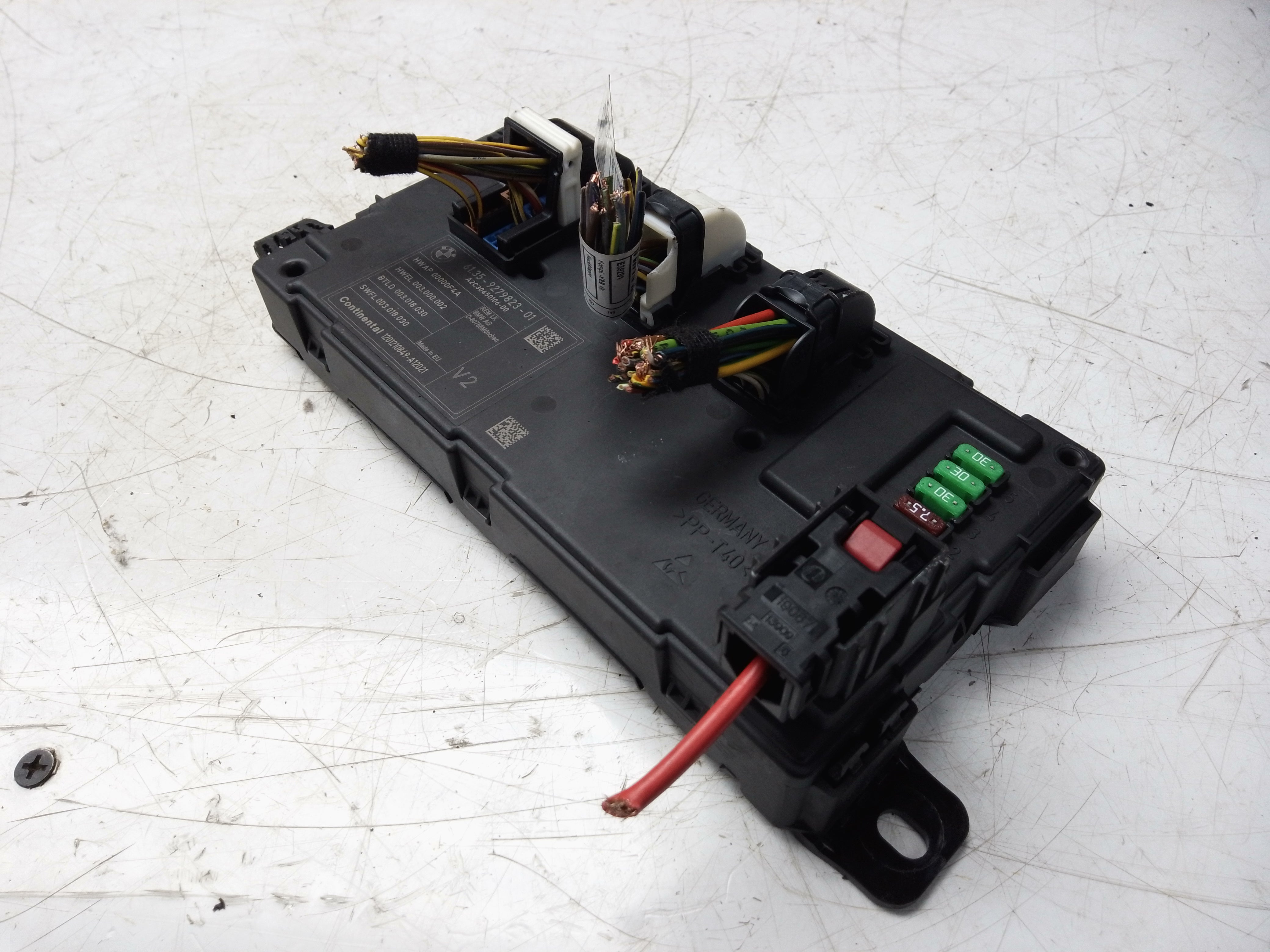 BMW 3 Series F30 F31 320i 320D 2012-2015 Rear Fuse Box Control Module (9279823)