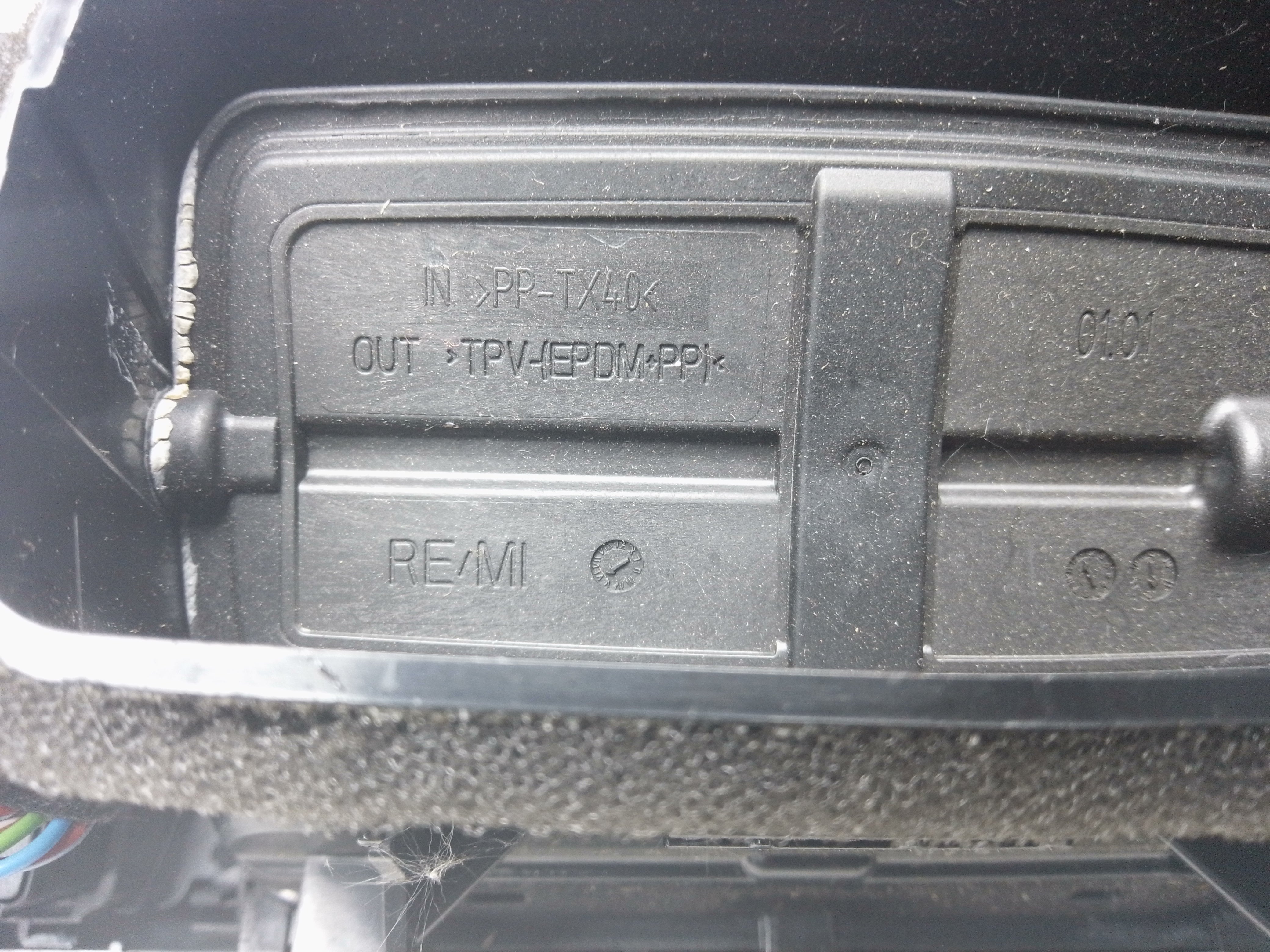 BMW 3 Series F30/F31 (2011–2020) Air Conditioning Radiator (9218552-15)