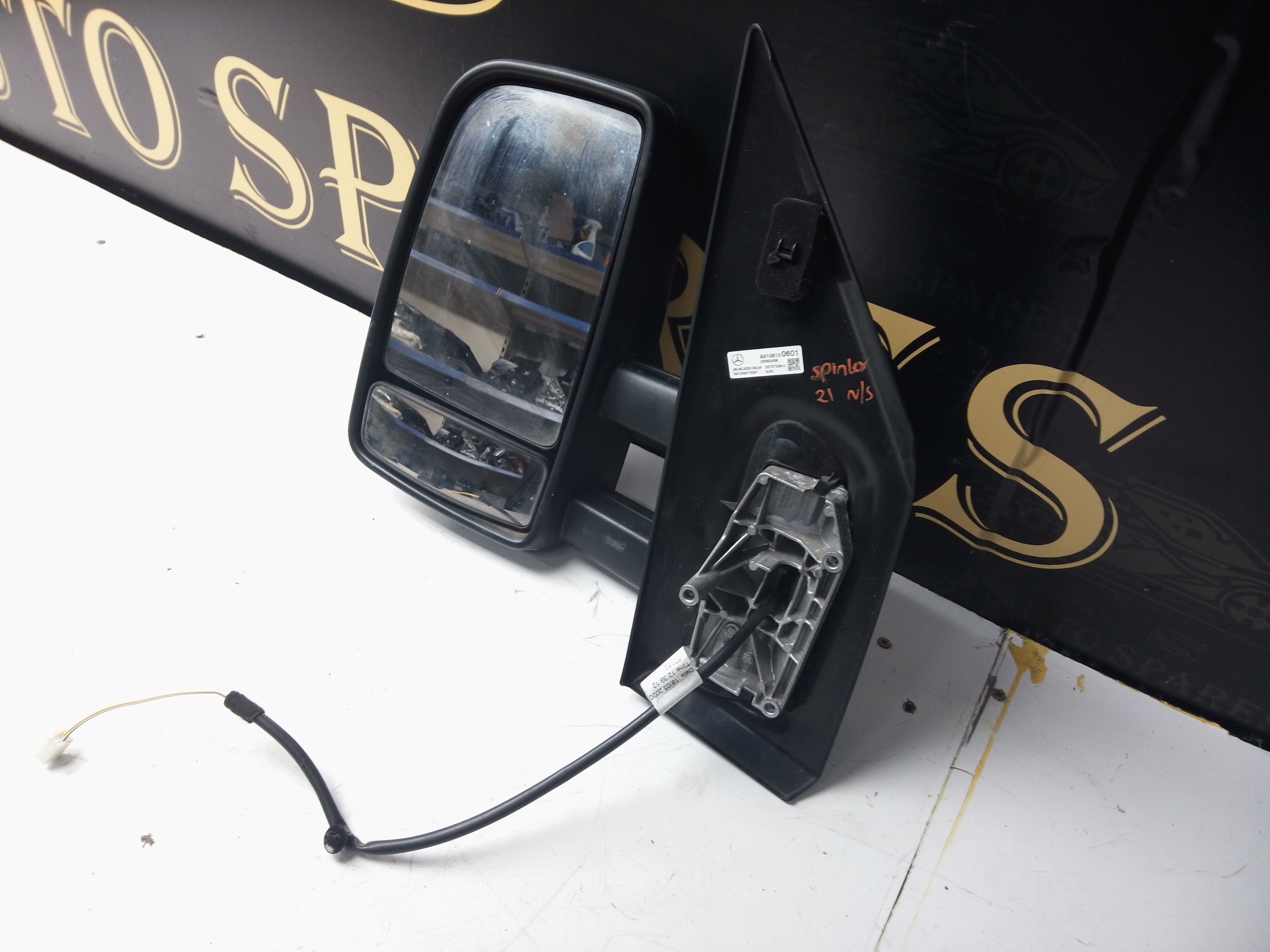 Mercedes Sprinter W907 / W910 2019–2025 Left Wing Mirror Electric (Z006Q008)
