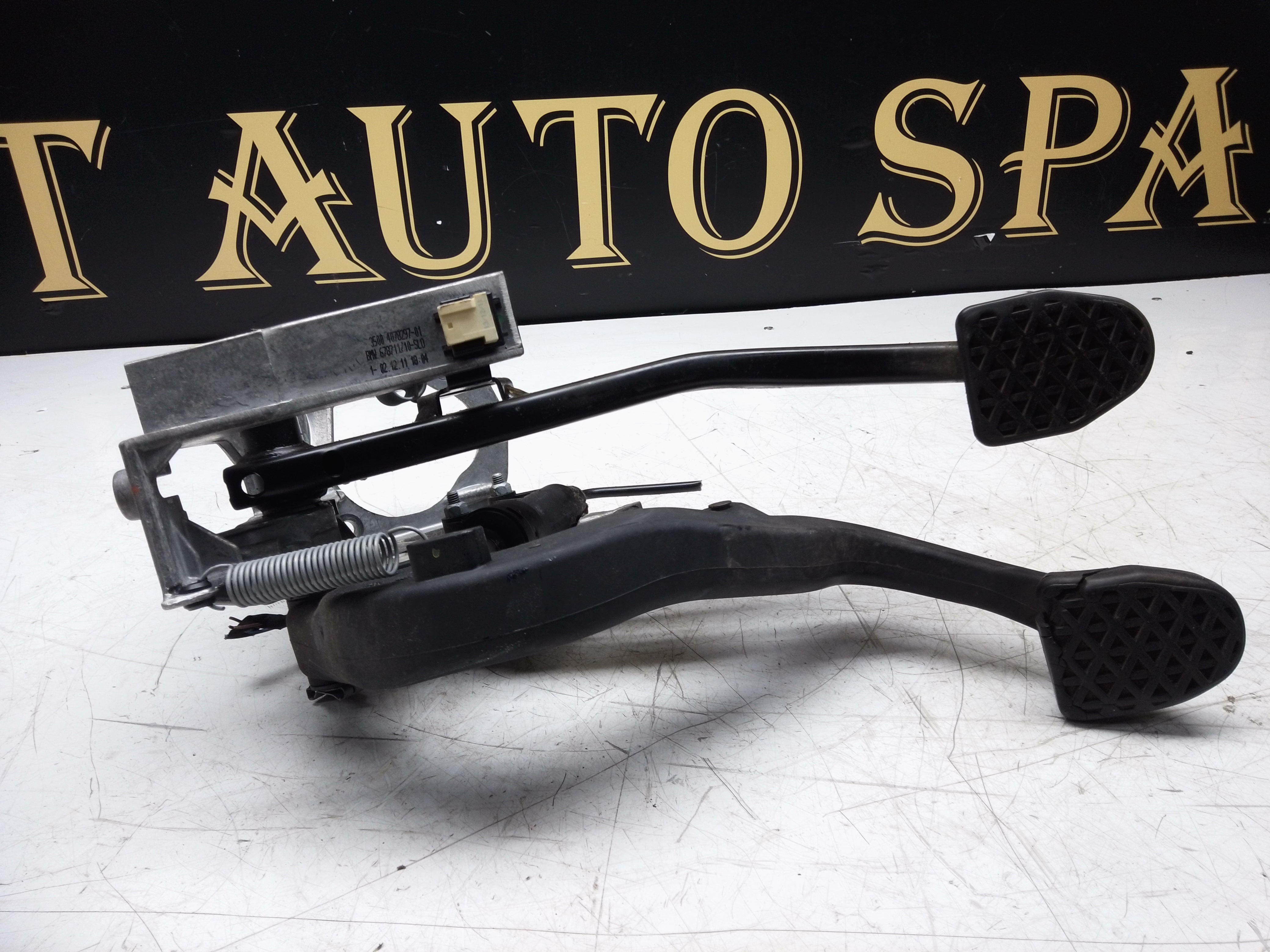 BMW 3 Series 2013 F30 Clutch & Brake Pedal Assembly (C4005196SE)