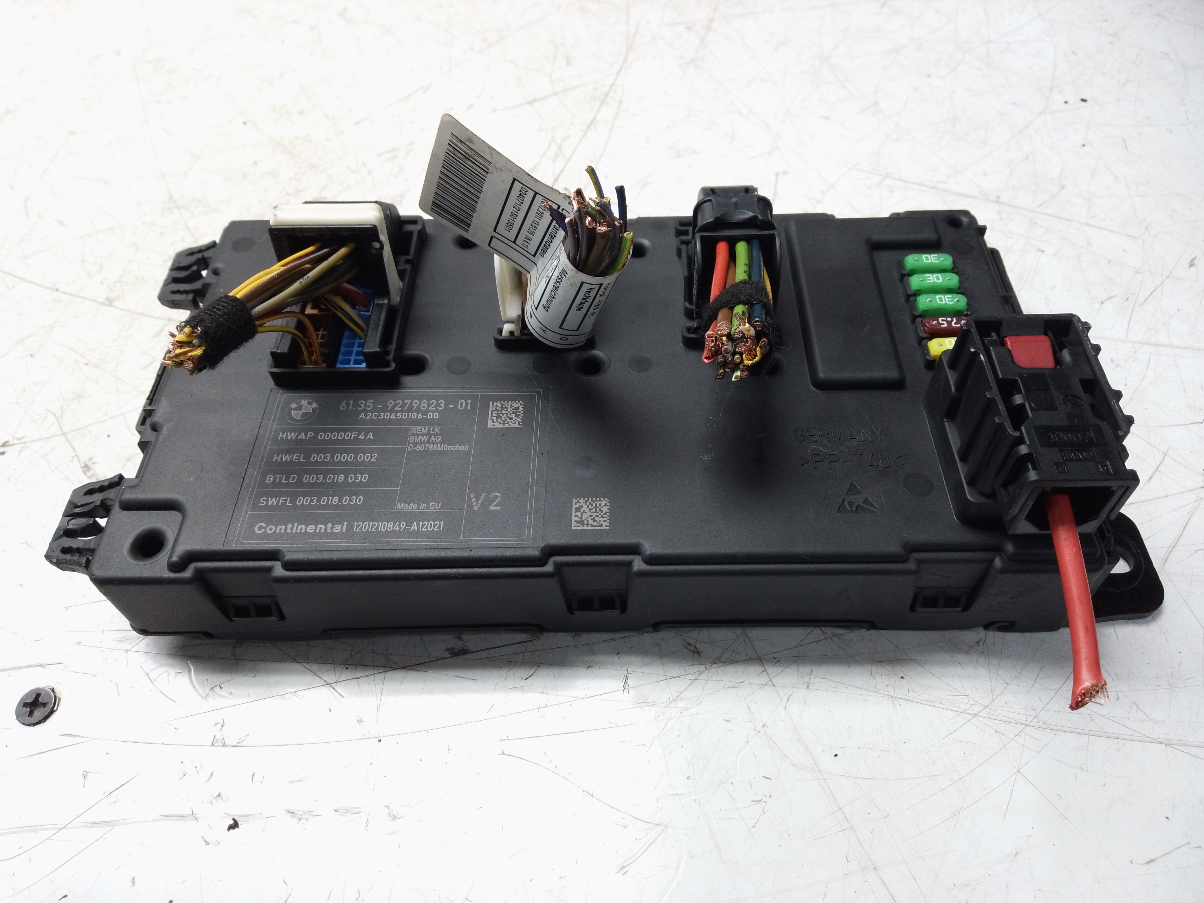 BMW 3 Series F30 F31 320i 320D 2012-2015 Rear Fuse Box Control Module (9279823)