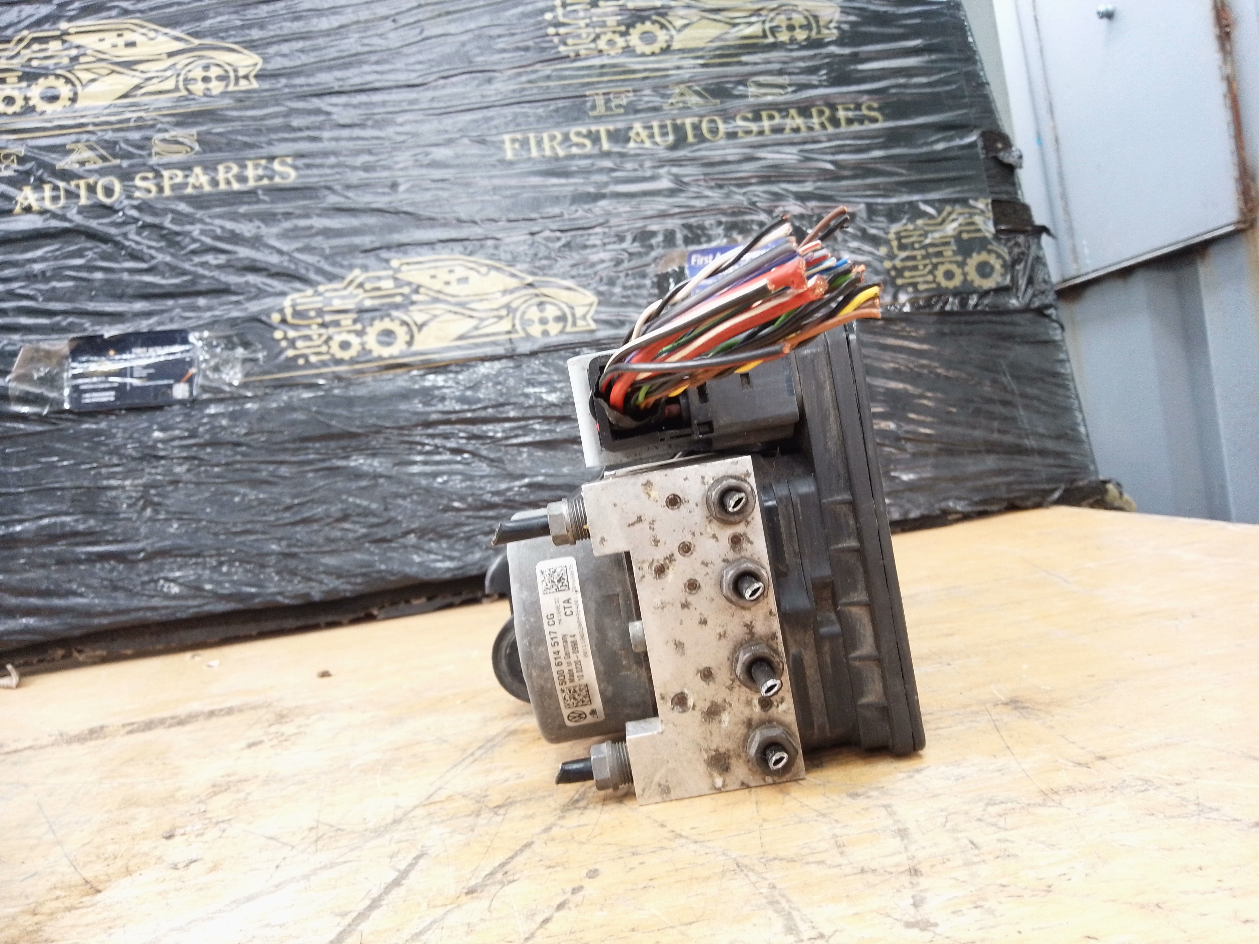 Audi A3 S line / VW Golf 2016 ABS Pump ECU (5Q0614517CG) (10.0220-0998.4)