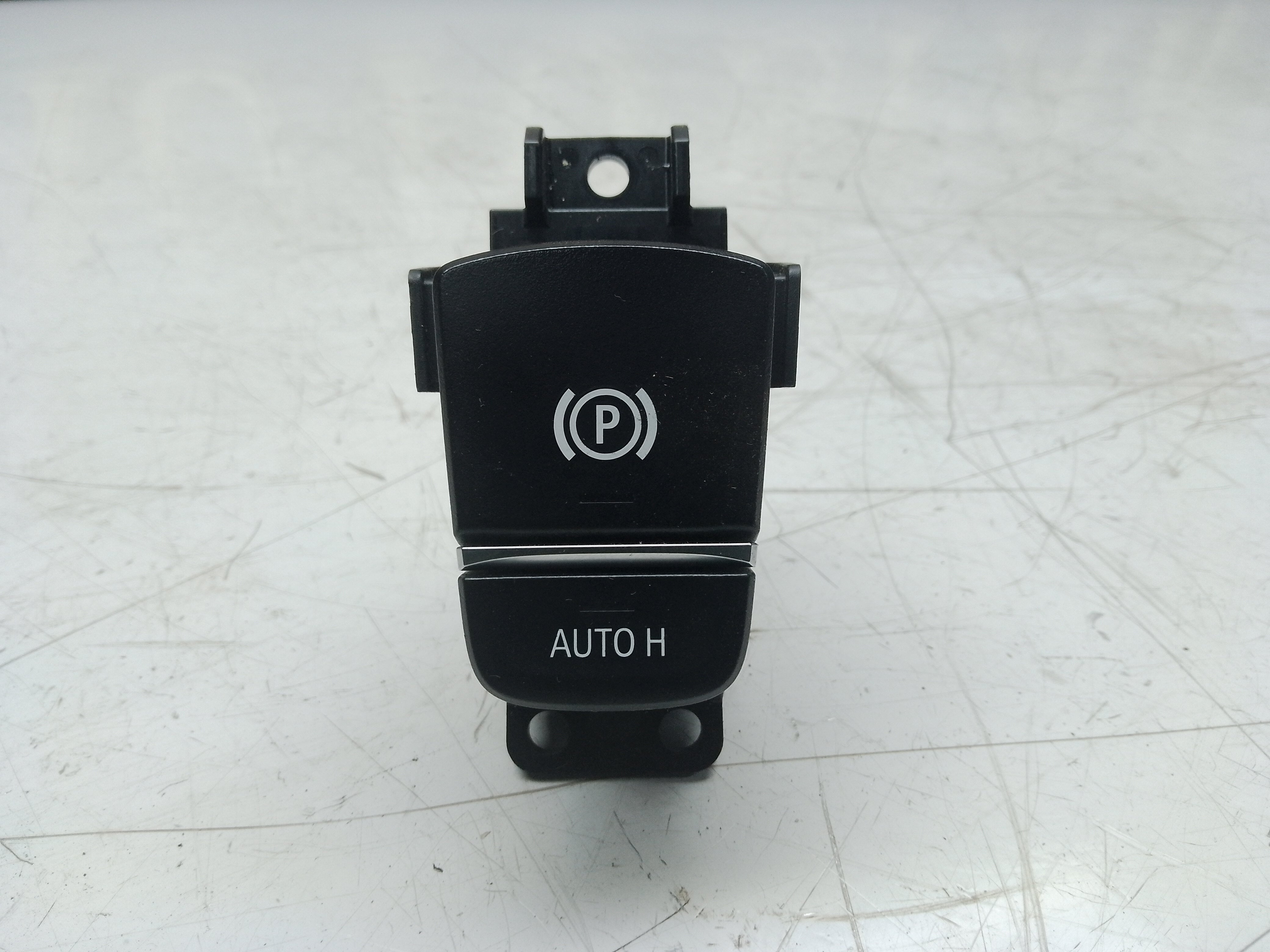 BMW X3 G01 2018 Park Brake Handbrake Parking Control Switch (9109311)