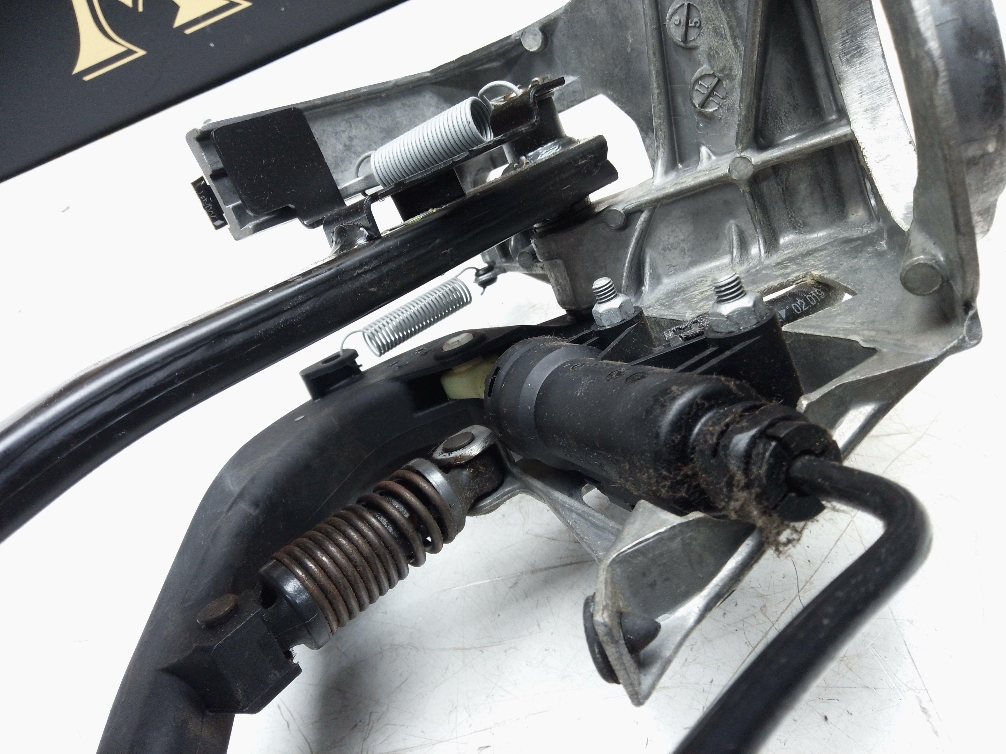 BMW 3 Series 2013 F30 Clutch & Brake Pedal Assembly (C4005196SE)