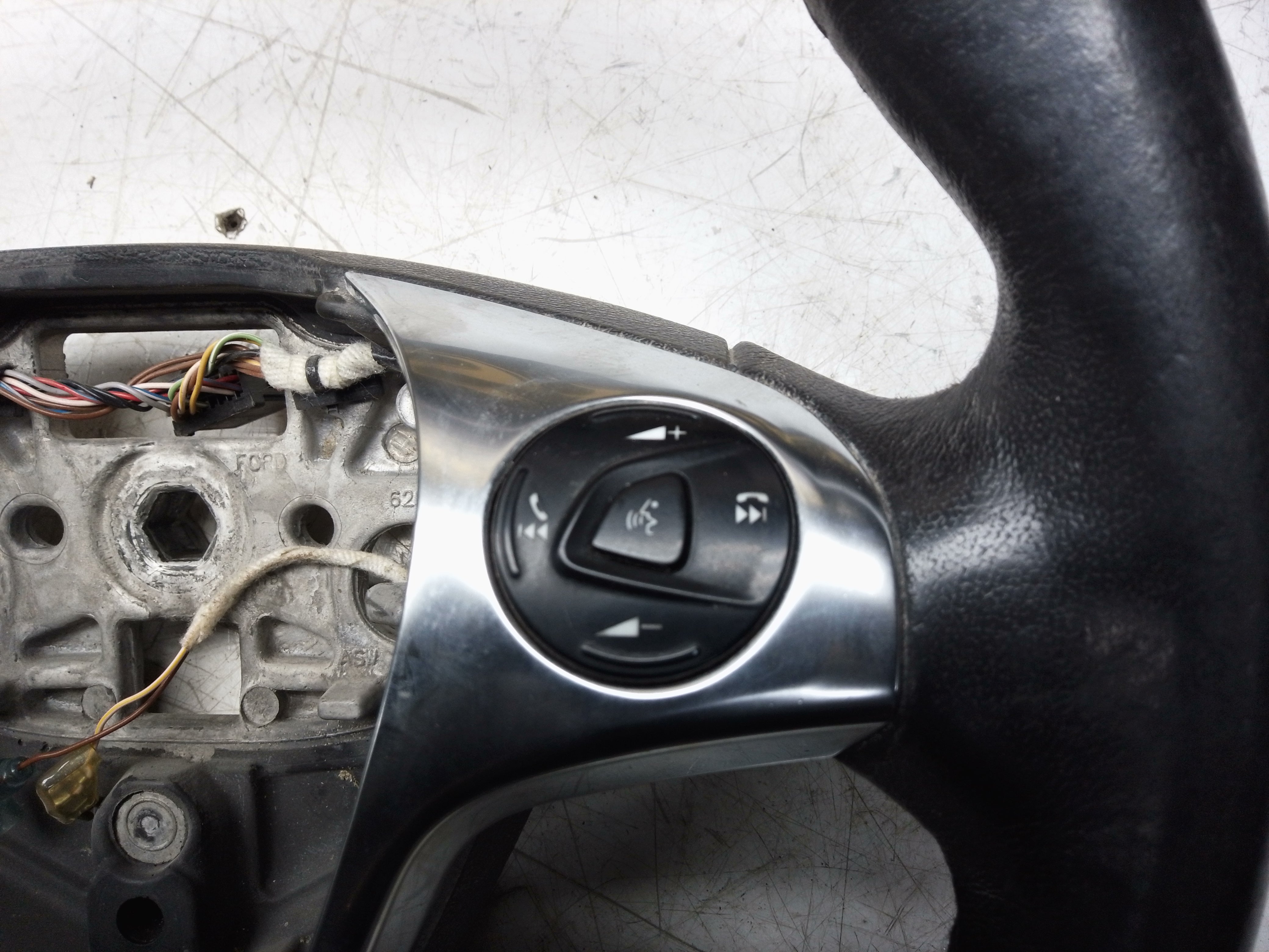 Ford Transit 350 2019 Steering Wheel (DT11-3600-GA35B8)