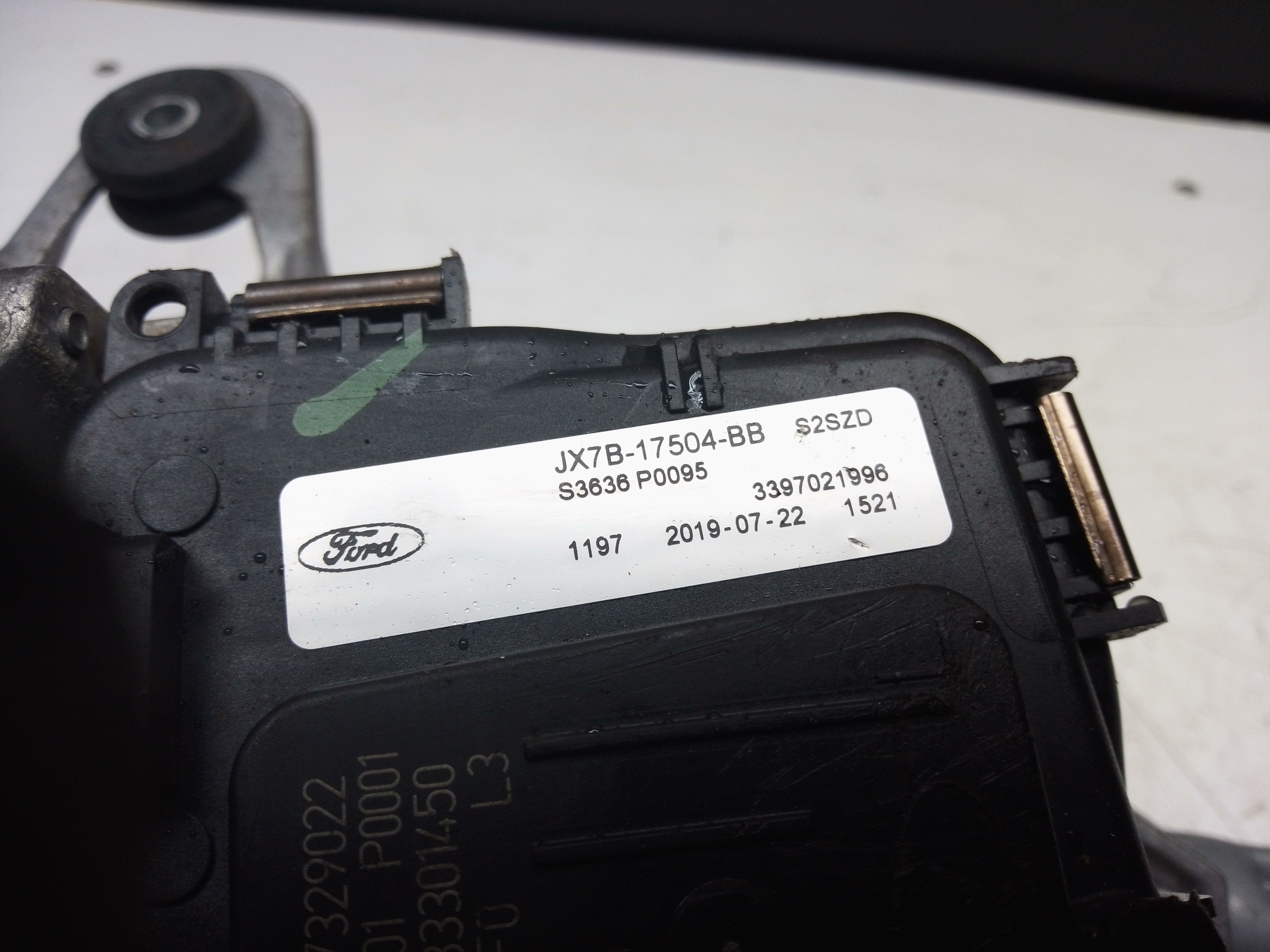 Ford Focus MK4 2018–2024 Front Wiper Motor with Linkage (JX7B-17504-BB)